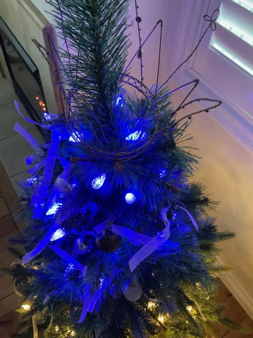 60 LED Blue Lights: 10 Strands - Image 10