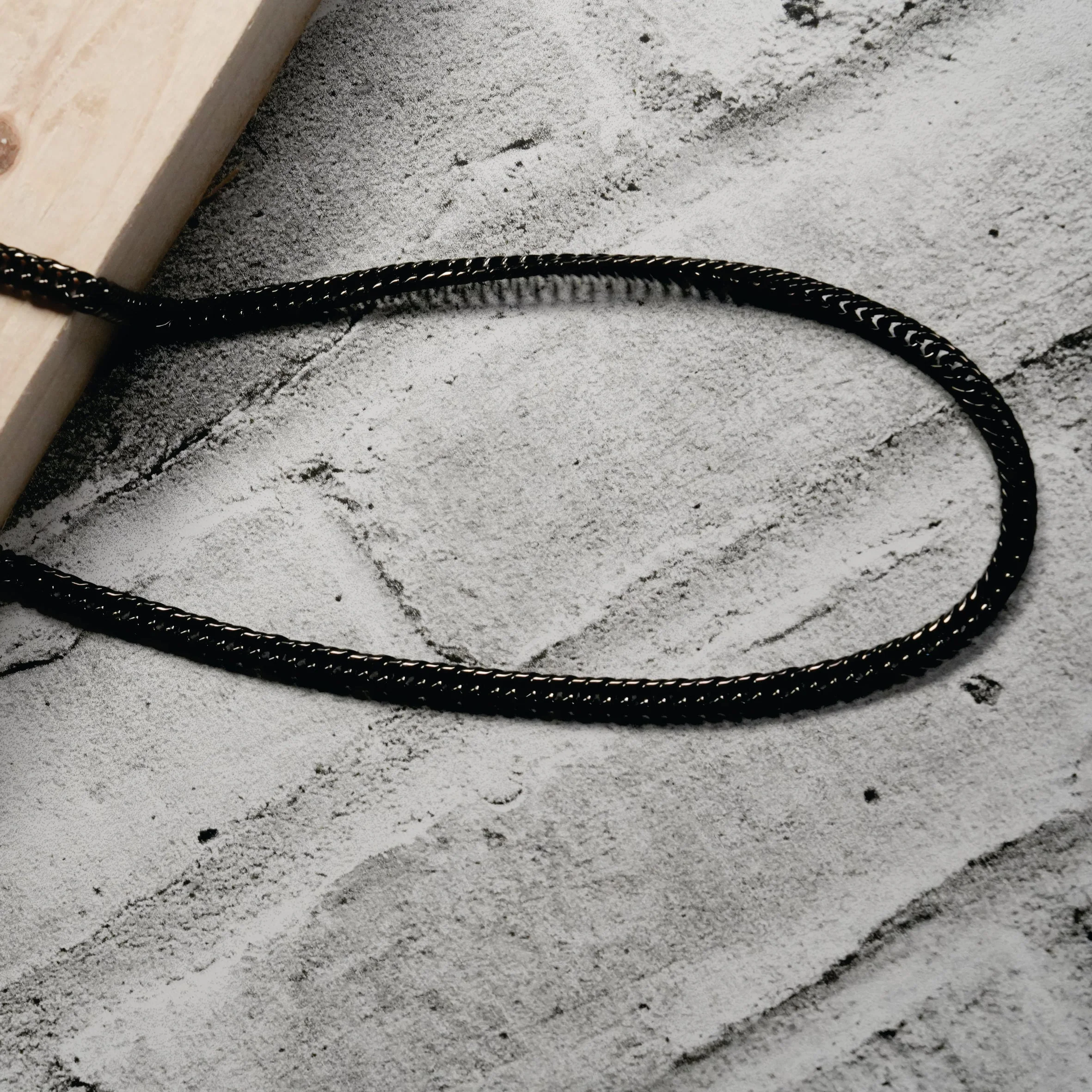 ABASI BLACK: Black Carbon Chunky Link Chain - Image 8