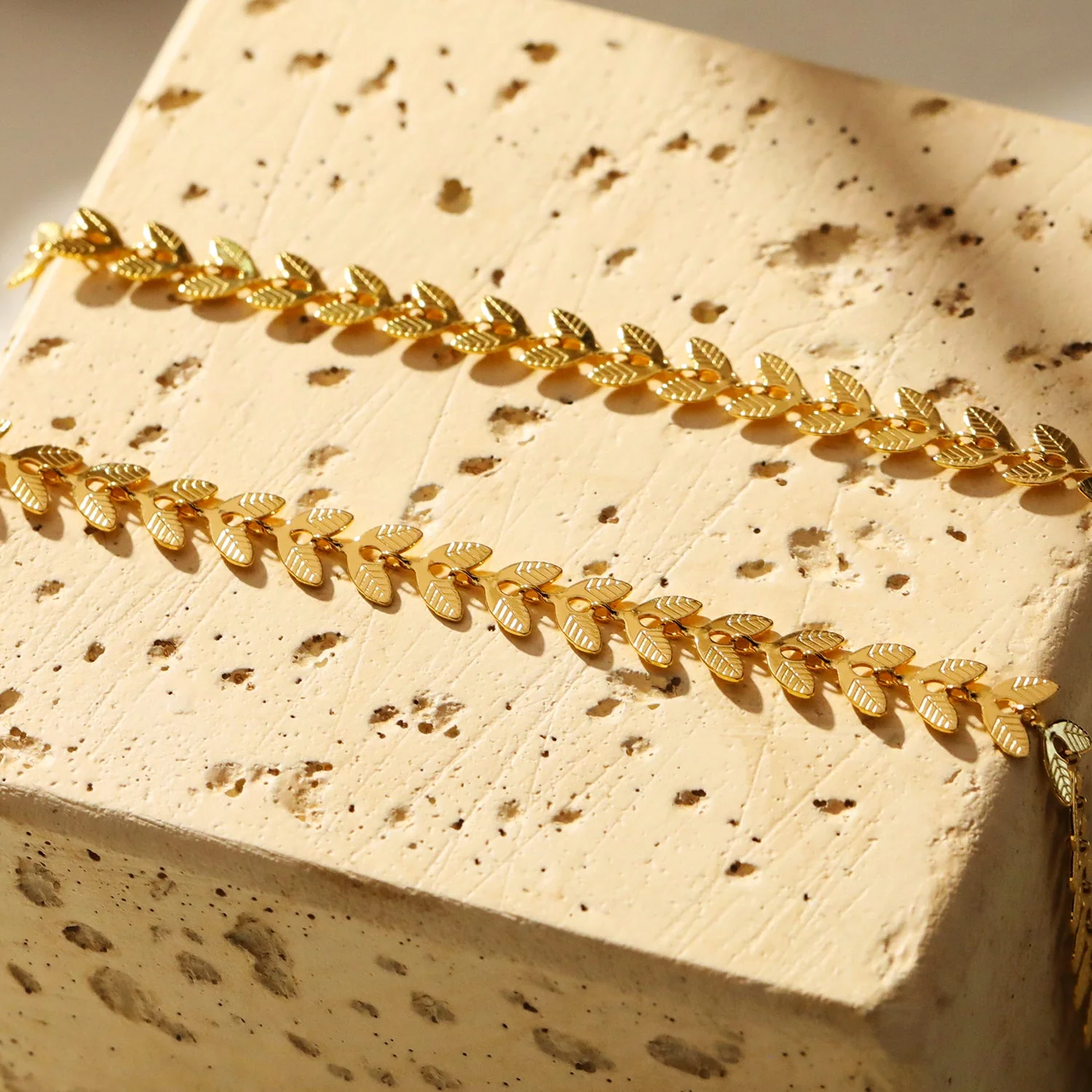 ALALA Gold: Botanical Beauty Embossed Leaf Necklace - Image 6