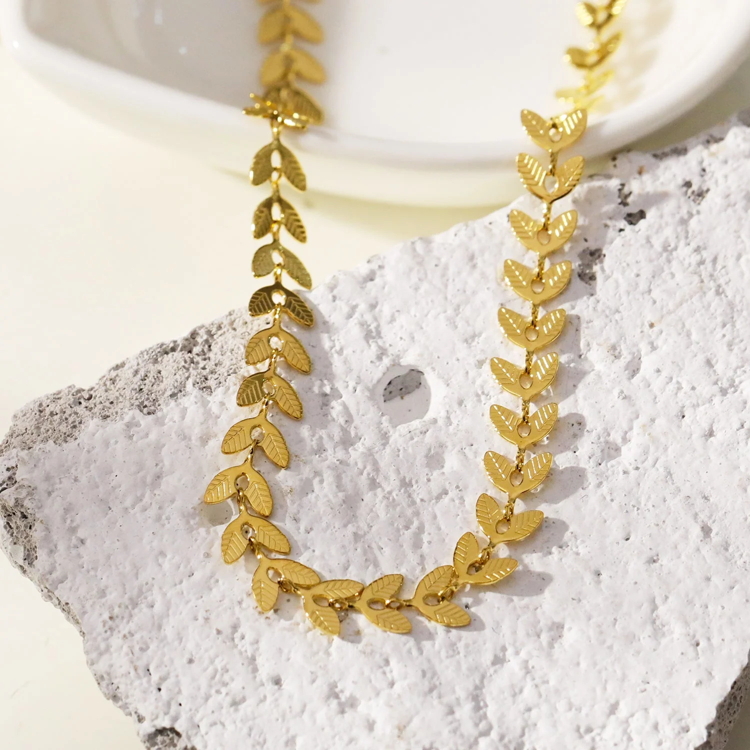 ALALA Gold: Botanical Beauty Embossed Leaf Necklace - Image 7
