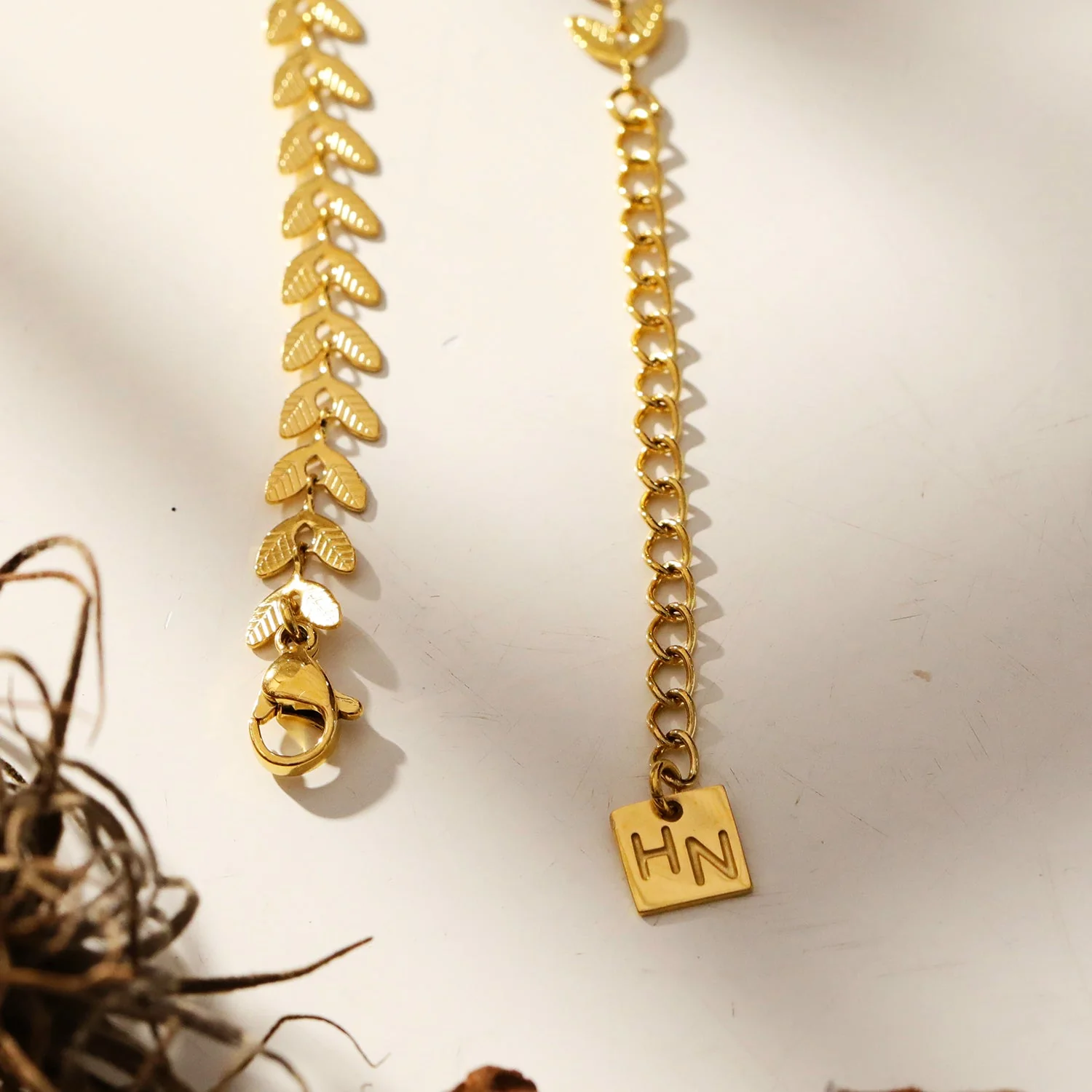ALALA Gold: Botanical Beauty Embossed Leaf Necklace - Image 8