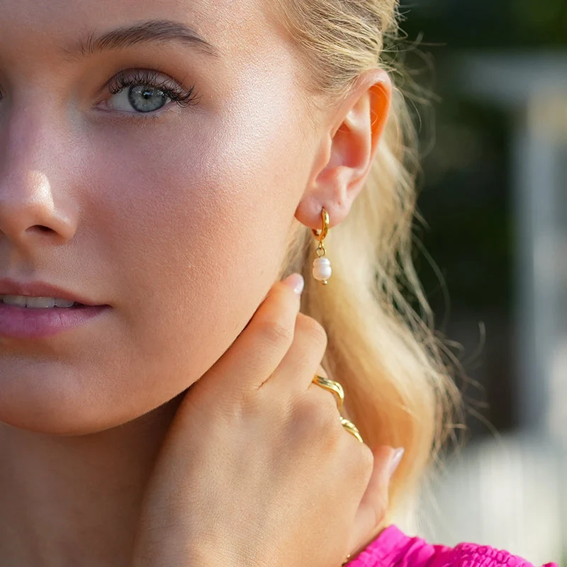 ALEX Gold: Mini Hoop Earrings with Natural Freshwater Pearl Charm – Elegance in Every Detail - Image 5