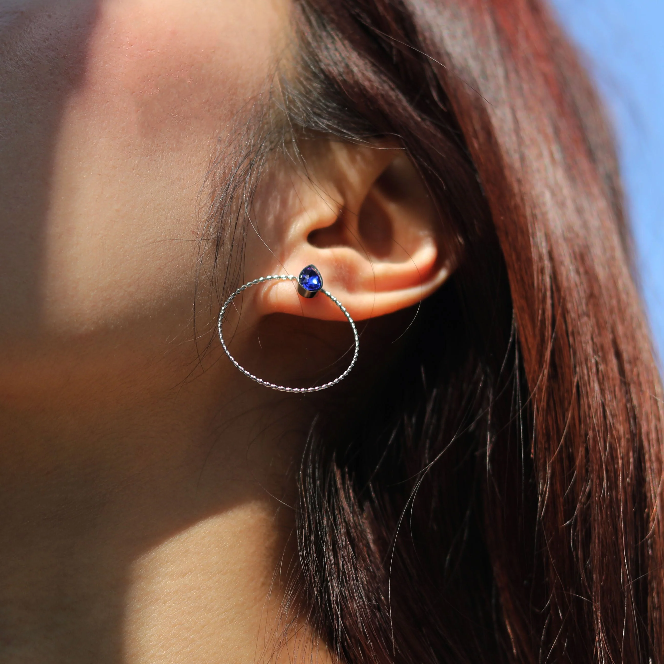 ALLORA Hoop Earrings - Image 2