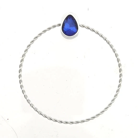 ALLORA Hoop Earrings - Image 3
