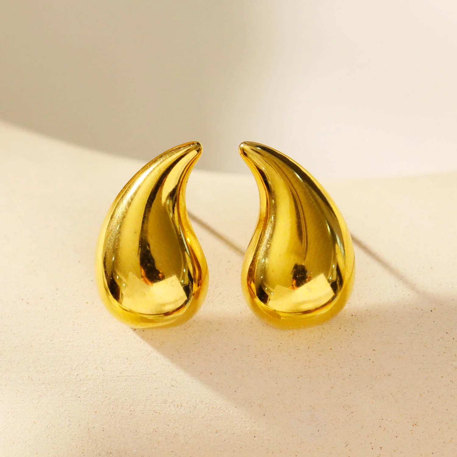 ANNIS: Elegance in Every Drop - Tear-Drop Stud Earrings - Image 3