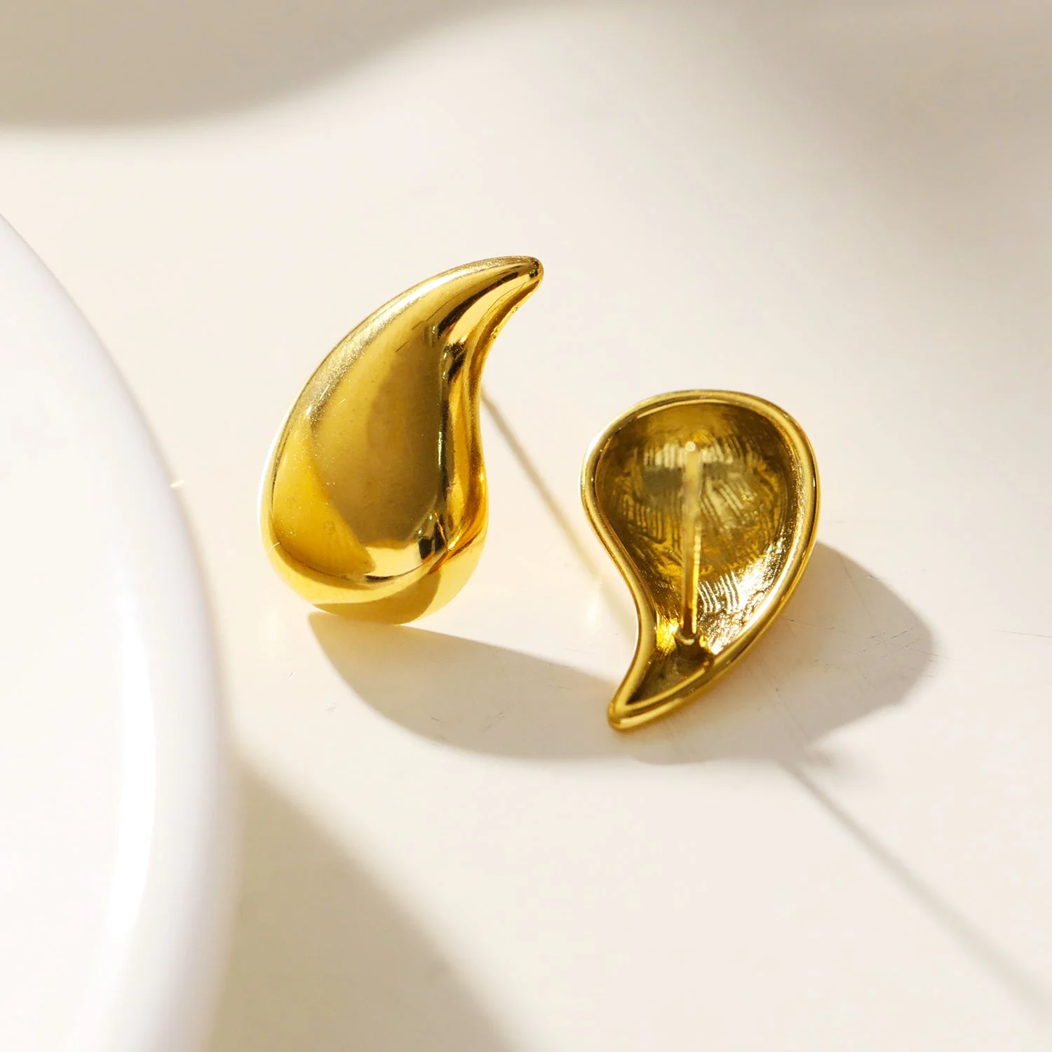ANNIS: Elegance in Every Drop - Tear-Drop Stud Earrings - Image 5