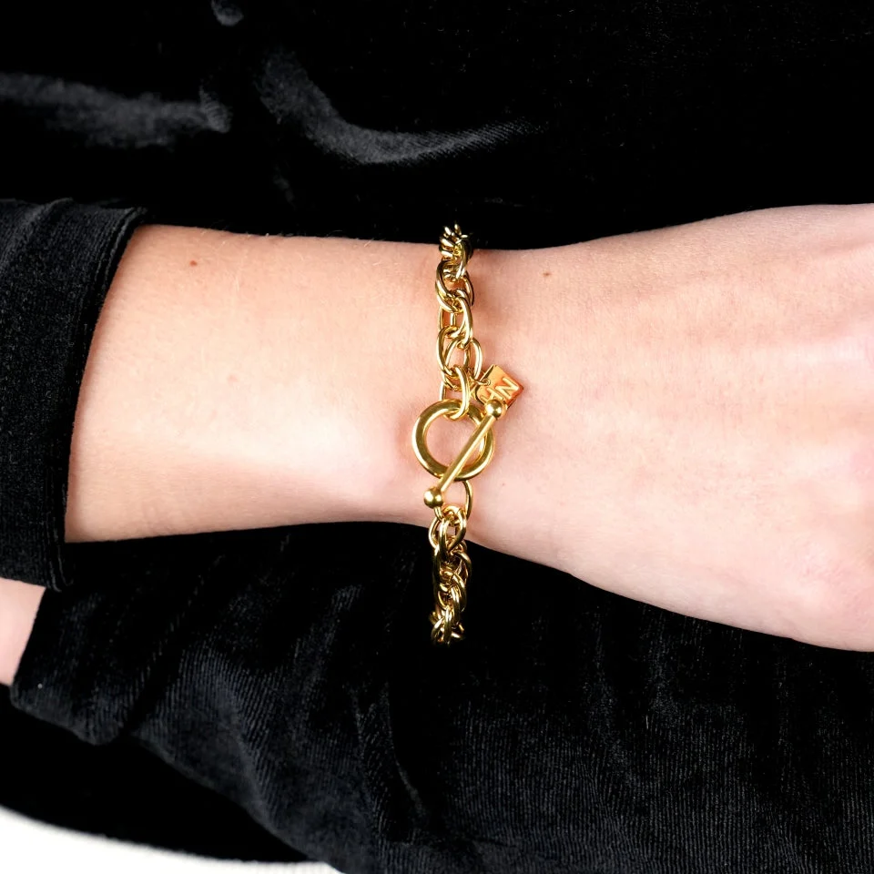 ARDA Gold: Chunky Intricate Multi-Link Bracelet with Circle & T-Stopper - Image 2