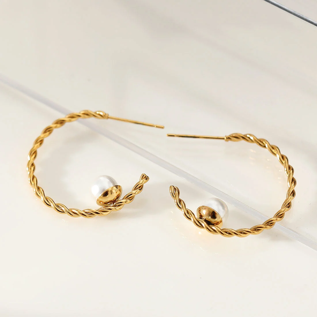 ARIANA Hoop Earrings - Image 4