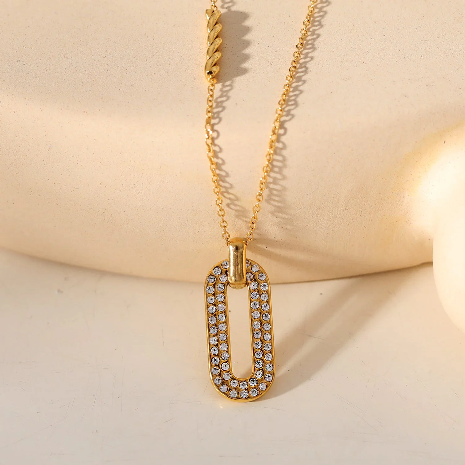 ASKIRA: Twisted Rope Combo Chain with a Zirconia-Adorned Oval Shaped Pendant - Image 3