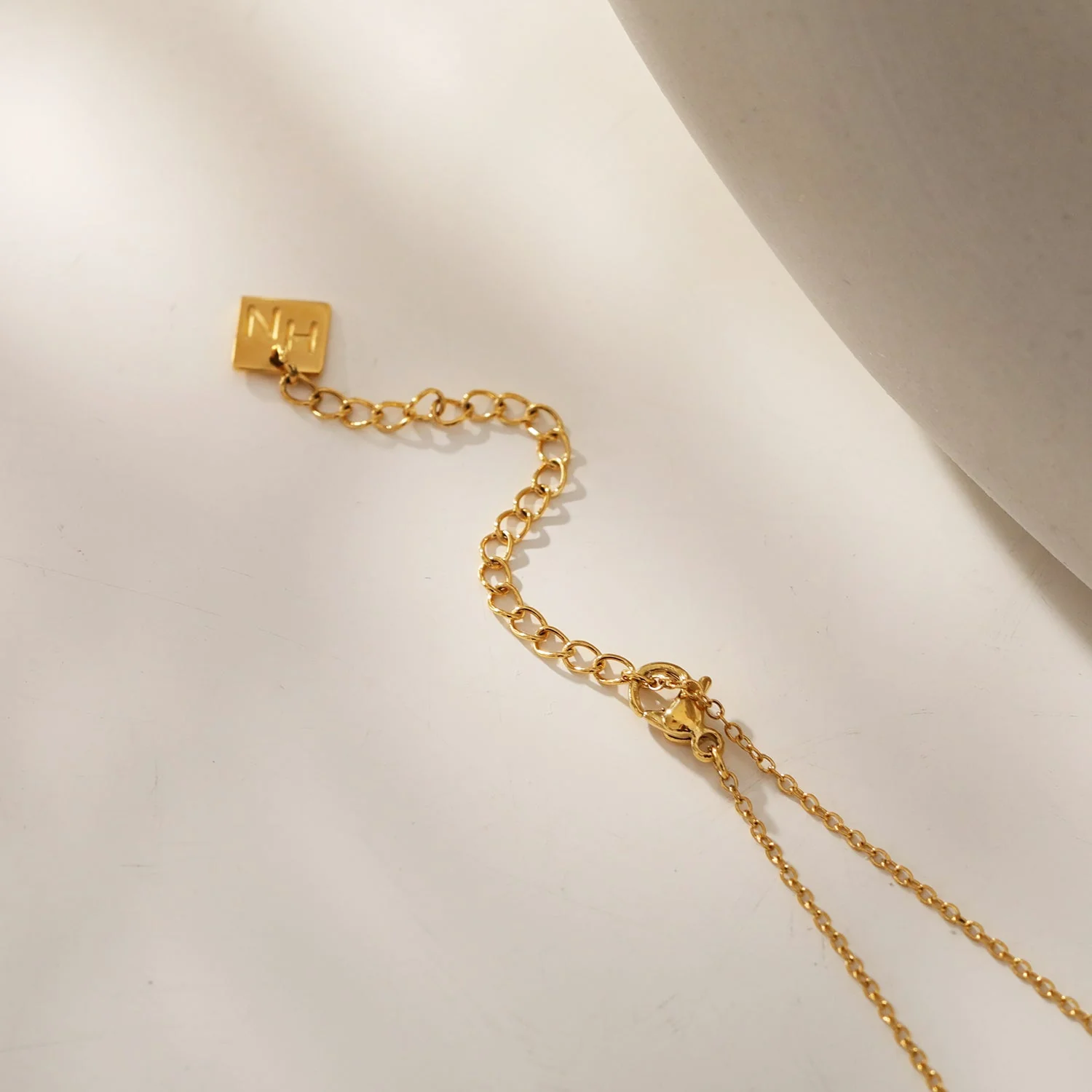 ASKIRA: Twisted Rope Combo Chain with a Zirconia-Adorned Oval Shaped Pendant - Image 6
