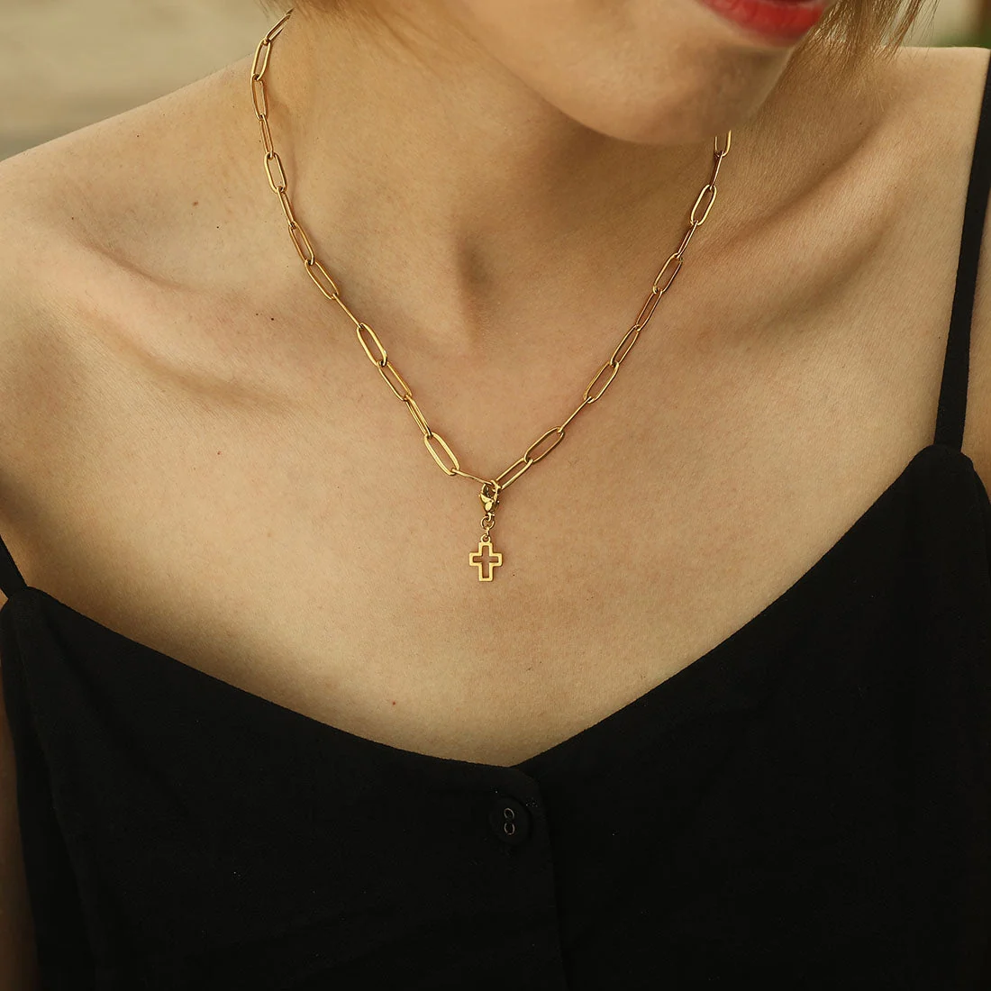 AVERY Charm Necklace Gold - Image 19