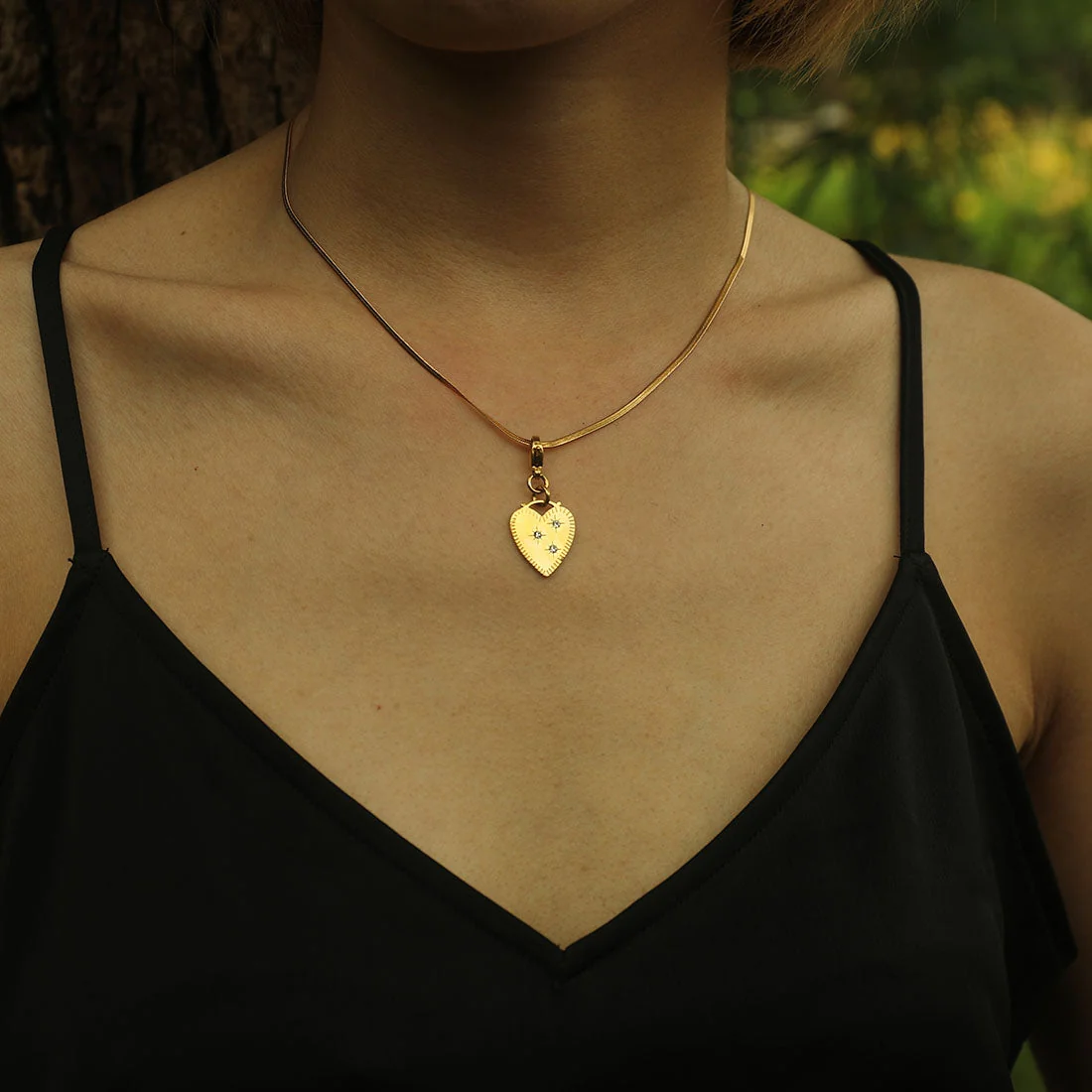 AVERY Charm Necklace Gold - Image 44