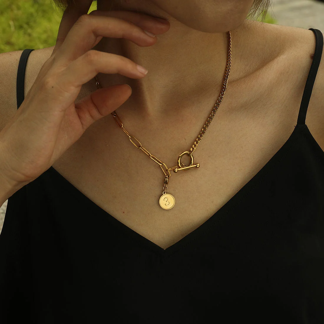 AVERY Charm Necklace Gold - Image 48