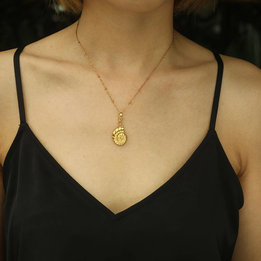 AVERY Charm Necklace Gold - Image 50