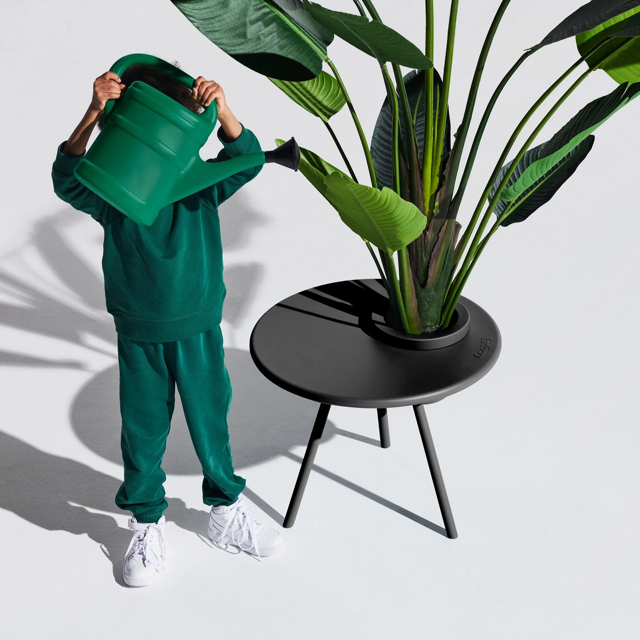 Bakkes<br> Side Table & Planter - Image 2