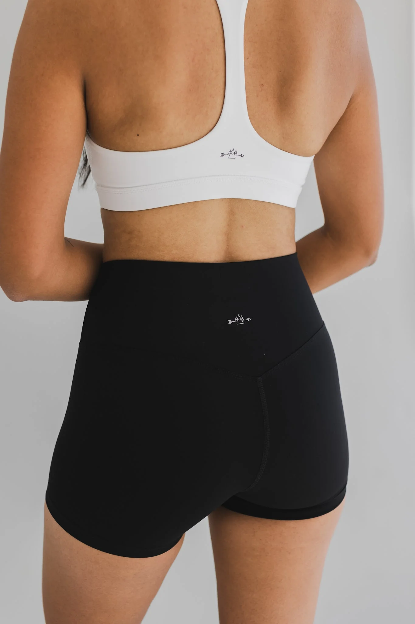 Barely There Shorts 2.0 (4") - Image 2
