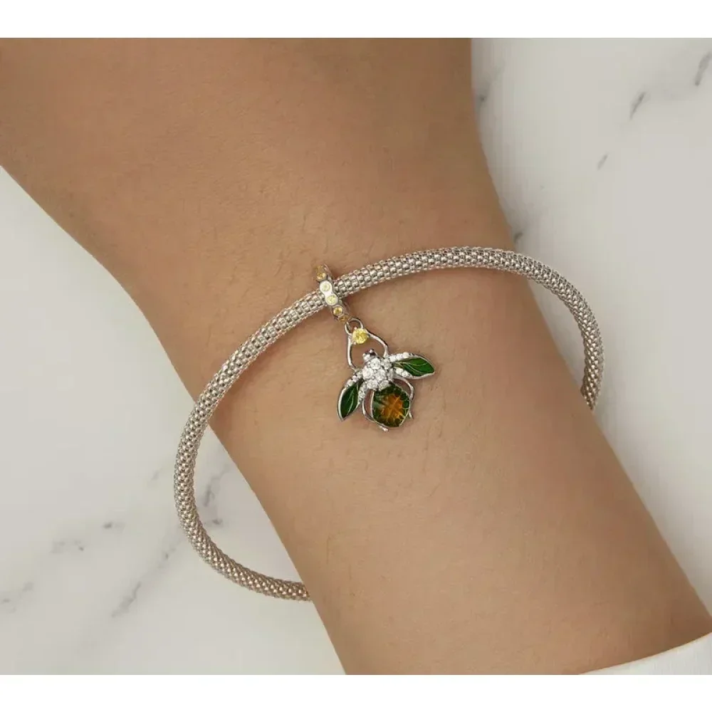 Buzzing With Charm: 925 Silver Lemon Bee Pendant For Bracelets & Bangles - Image 2