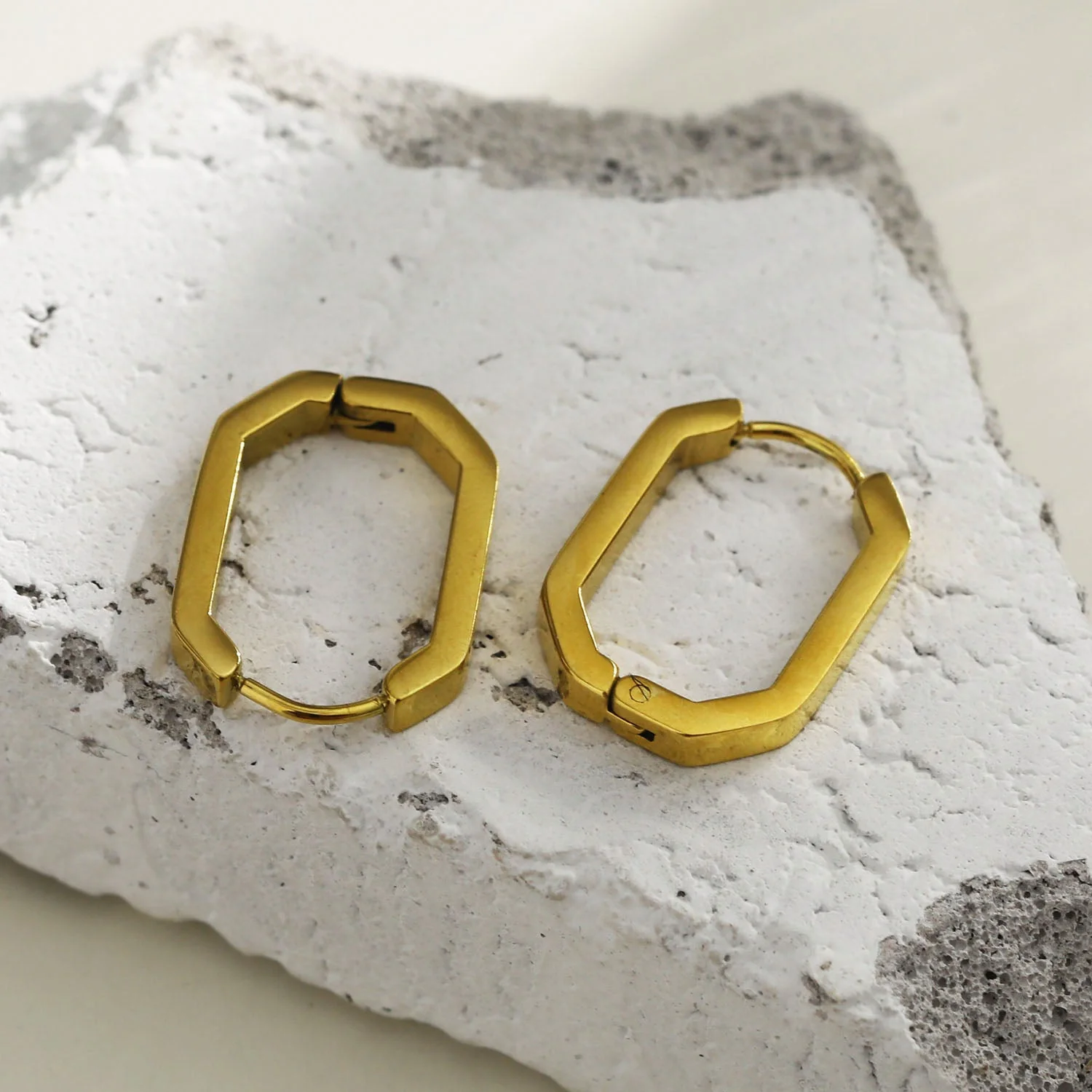 CACCURI Geometric Shaped Contemporary Hoop Earrings (In Gold & Silver) - Image 6