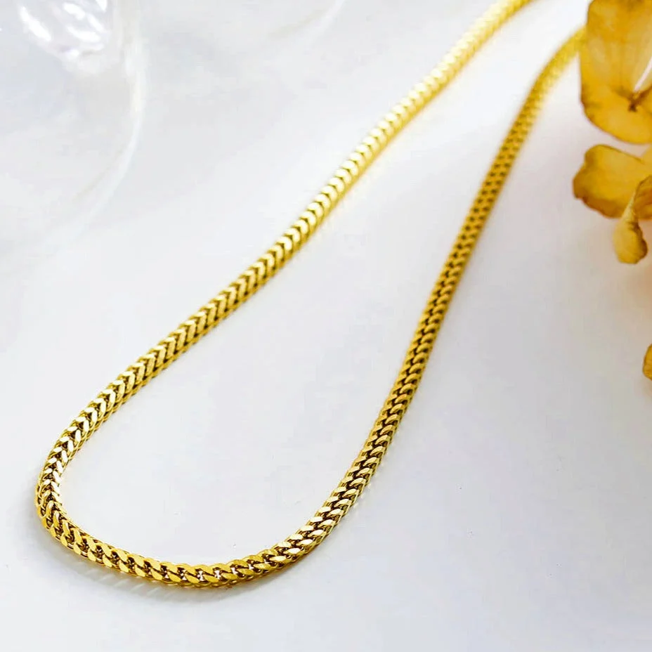 CAMI Cuban Link Gold Chain Necklace - Image 2