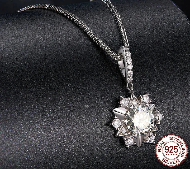 Celestial Sparkle 1ct Moissanite Sterling Silver Star Pendant Necklace - Image 5