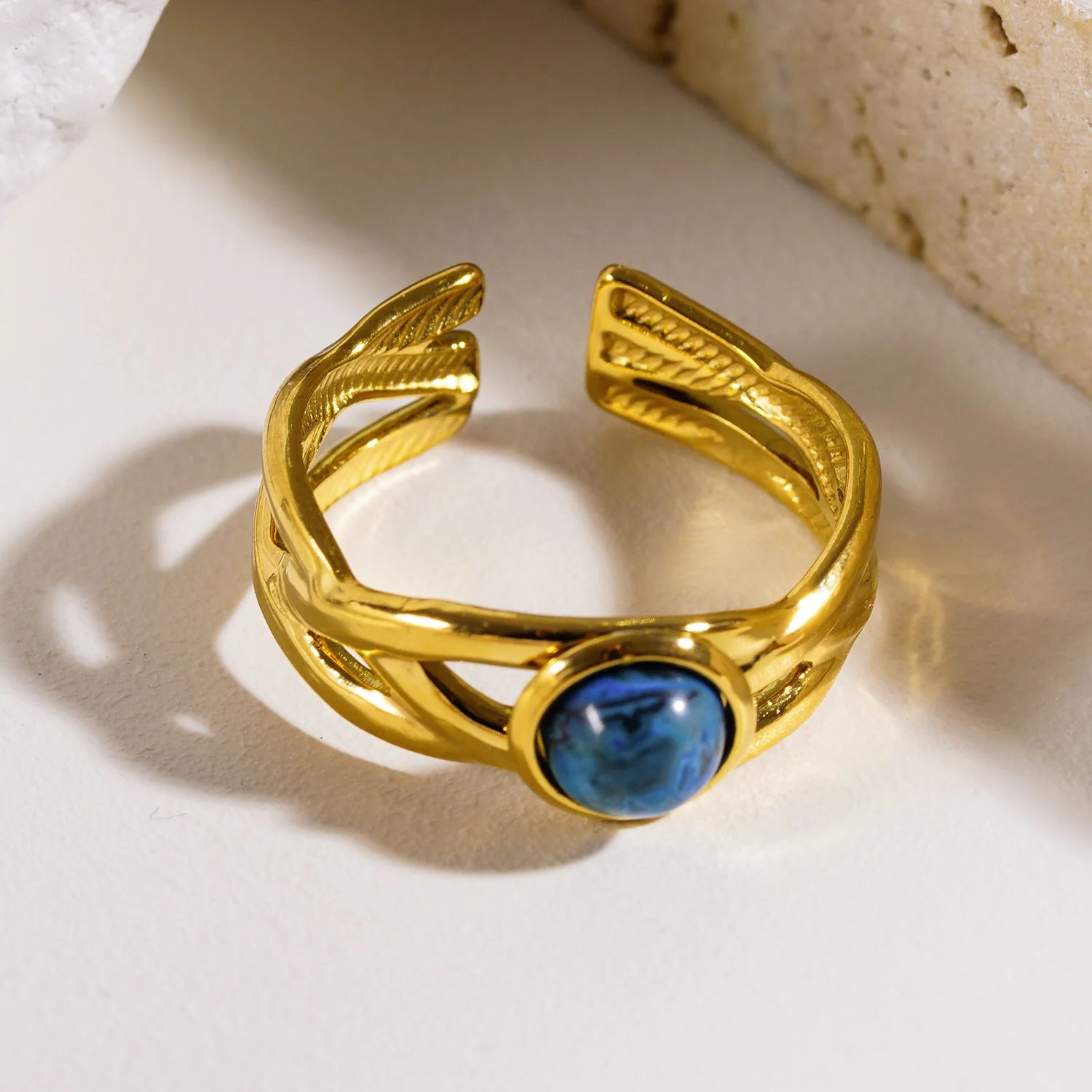 CHESA: Twisted Stacked Ring with Natural Stone Centre Piece. - Image 3