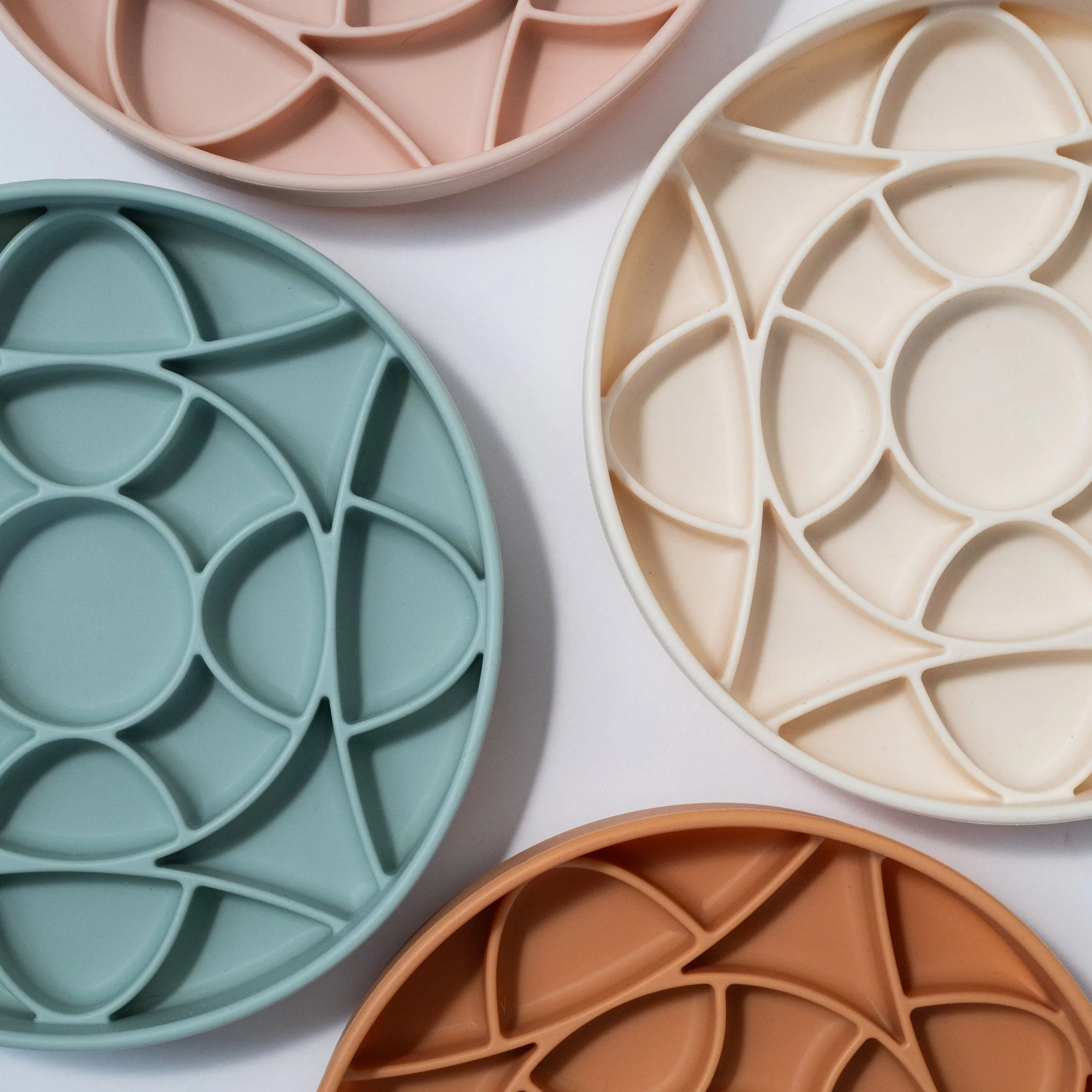 circulo slow feeder bowl - rose water - Image 3