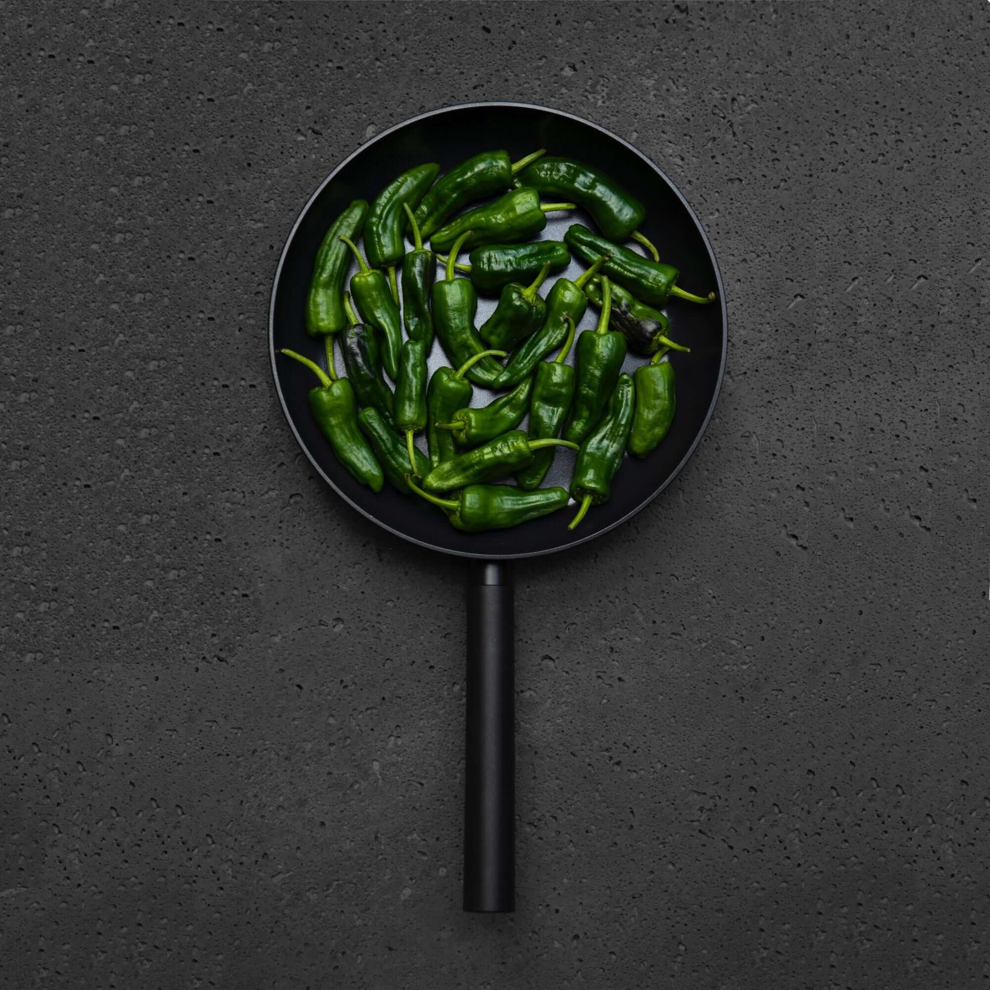 COMBEKK - Ceramic Aluminium FRY PAN 28CM BLACK - Image 3