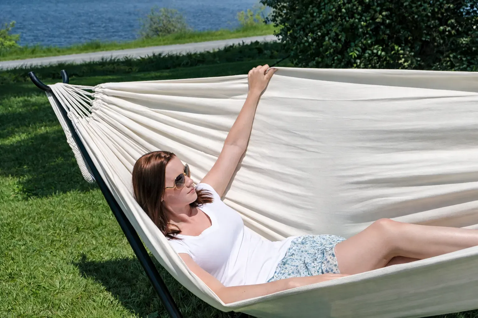 Deluxe Brazilian Double Hammock with Universal Stand - Image 24