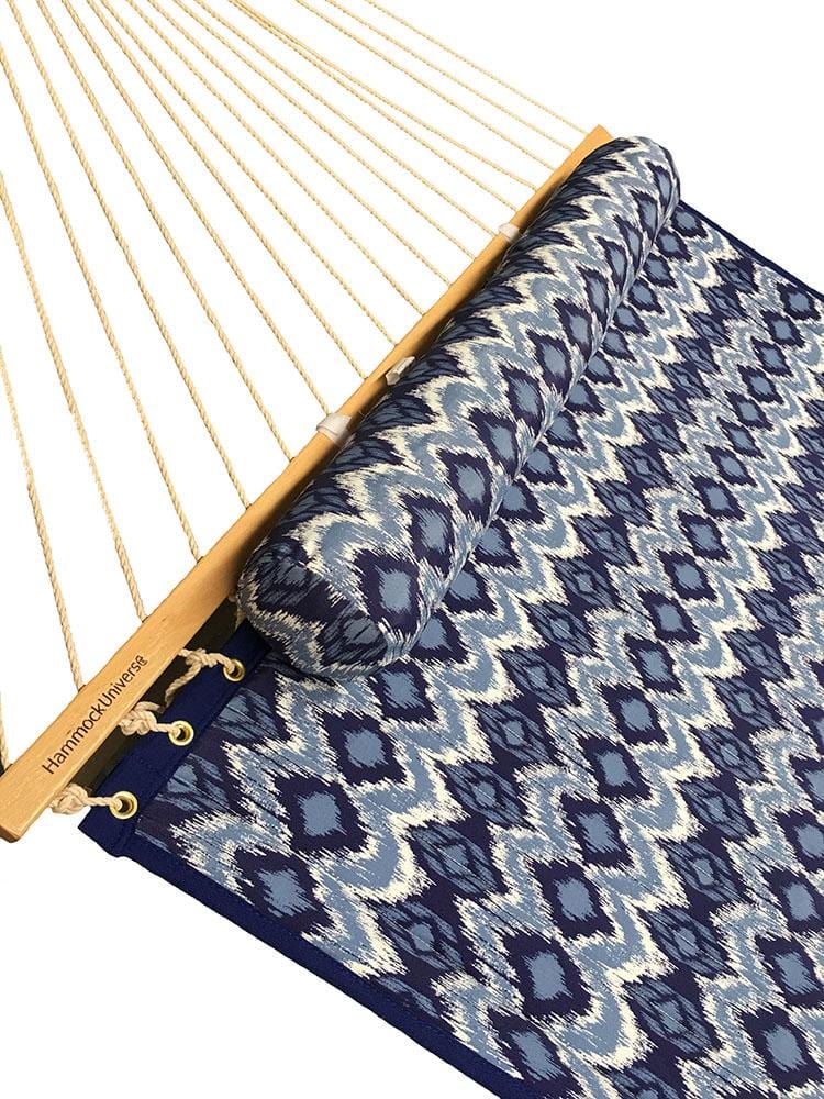 Deluxe Quilted Hammock with Wicker Stand - Image 3