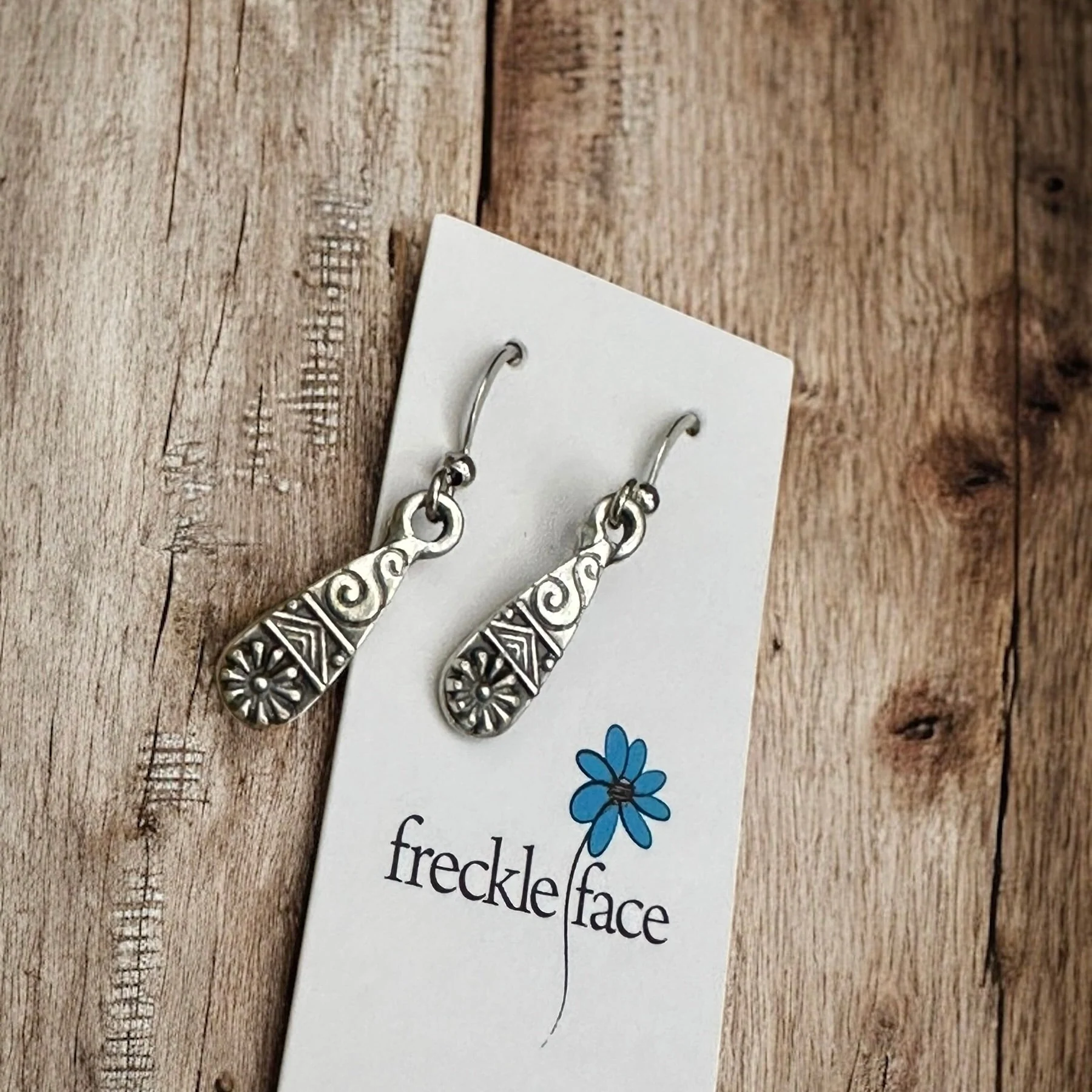Detailed Drop Earrings - Image 4