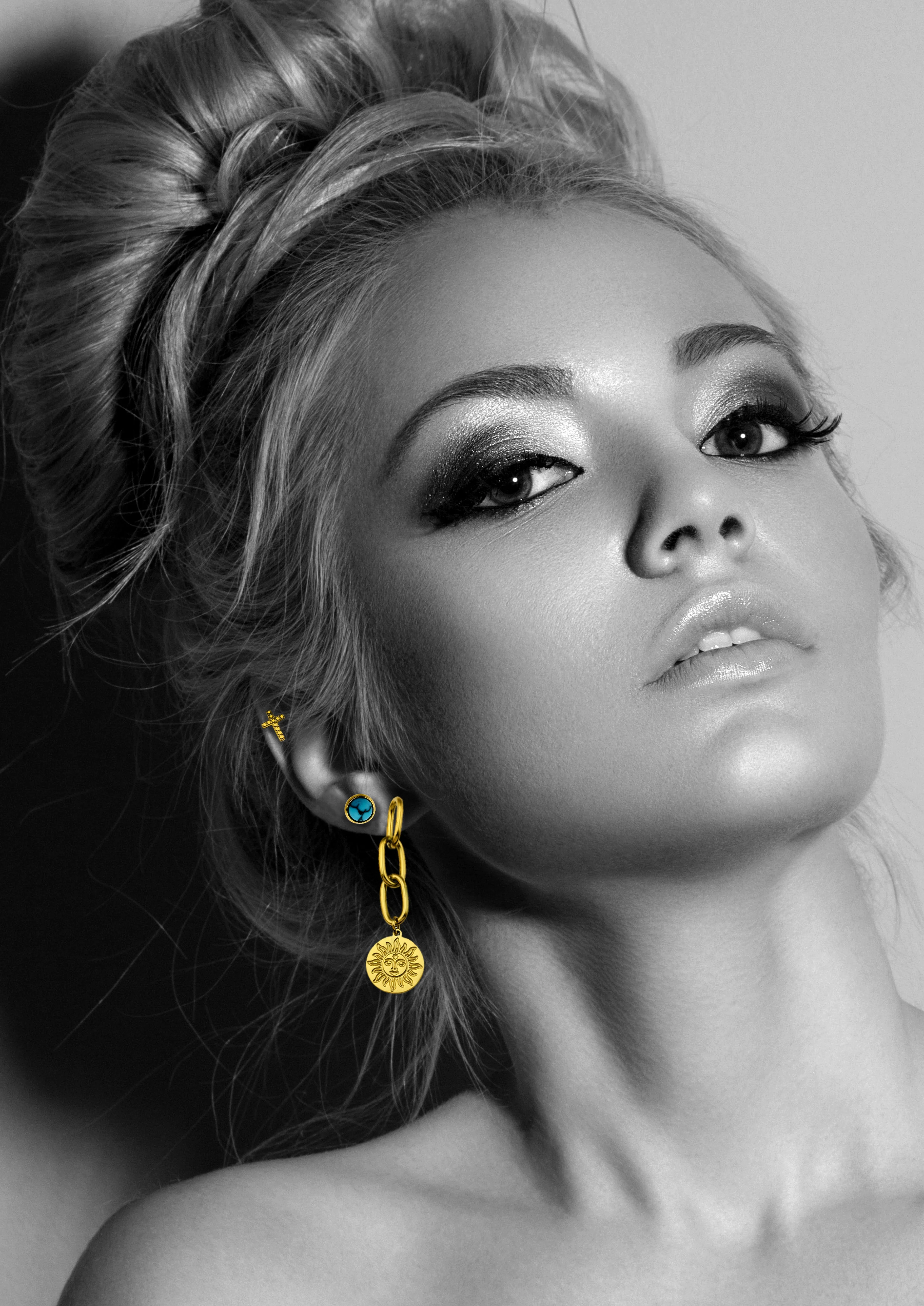 DORA 2-Pair Stud Earrings Set - Image 3