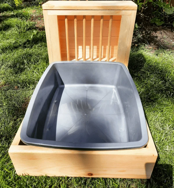 Dowel Style Hay Feeder and Litter Size - Image 6