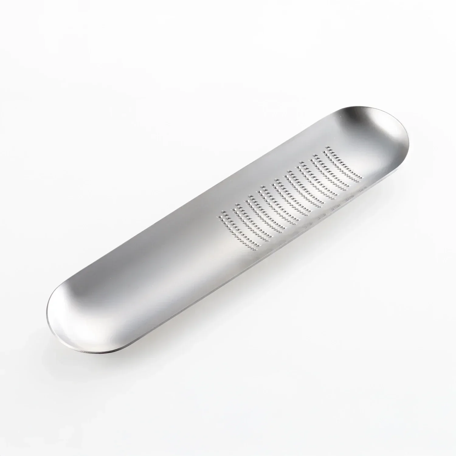 Eatoco Oros Tray Grater – for Ginger, Wasabi & Cheese - Made in Japan - Image 2