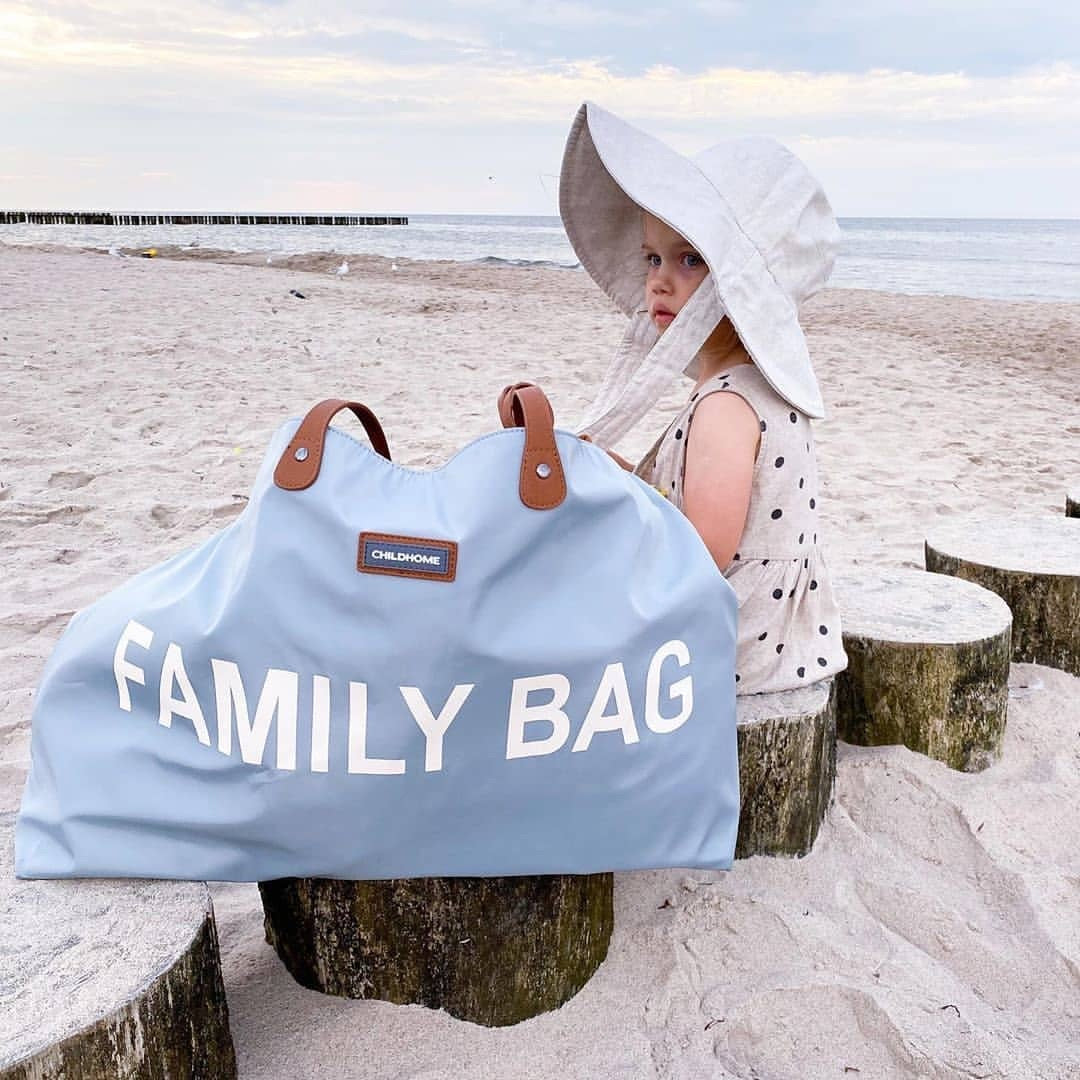 Effortlessly Stylish Grey Family Bag - Image 9