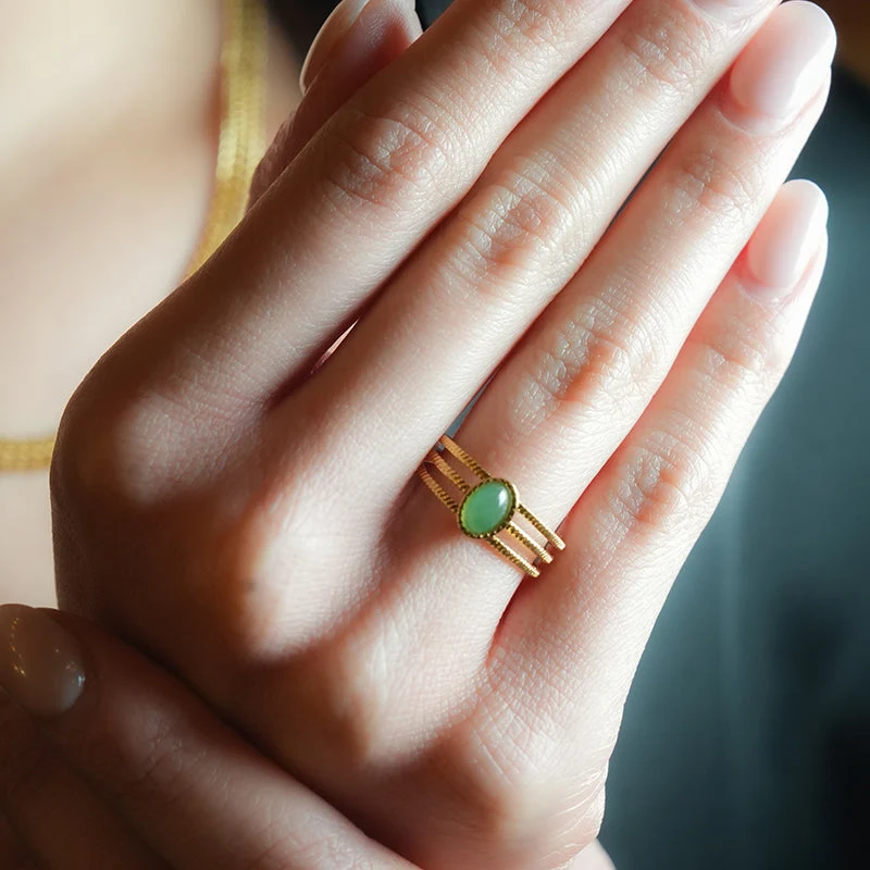 ELMARIE: Triple Banded Textured Ring with Green Aventurine Stone Centre Piece - Image 4