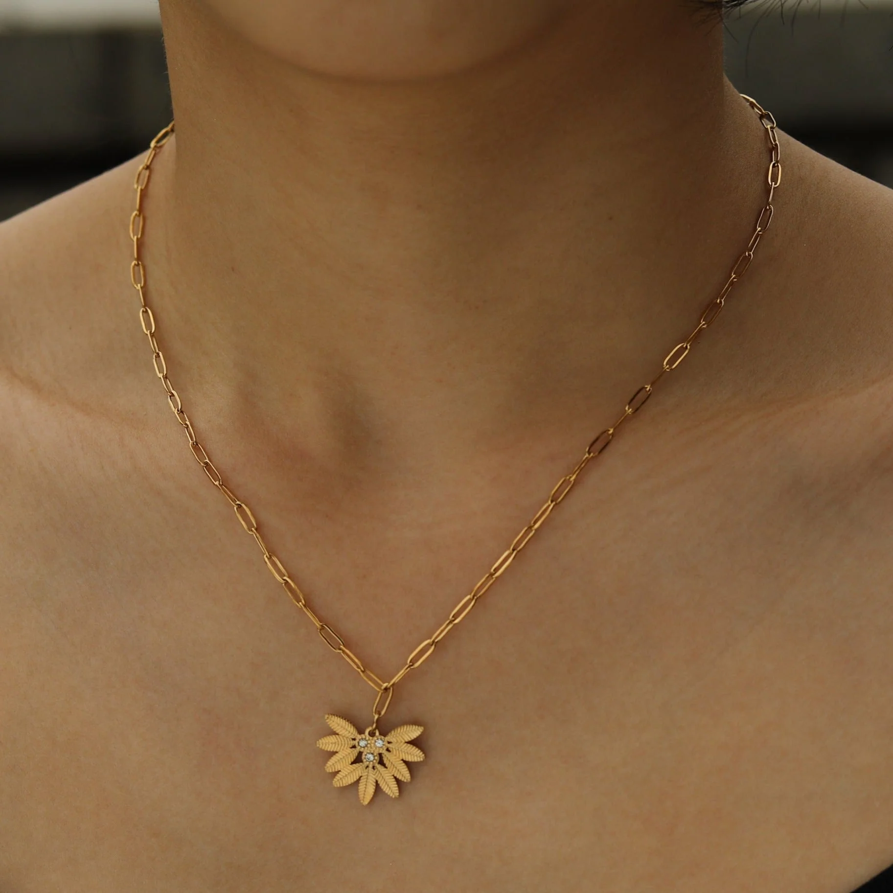 ENOLA Mini Paper Clip Chain with Leaves Design Zirconia Pendant in Gold - Image 2
