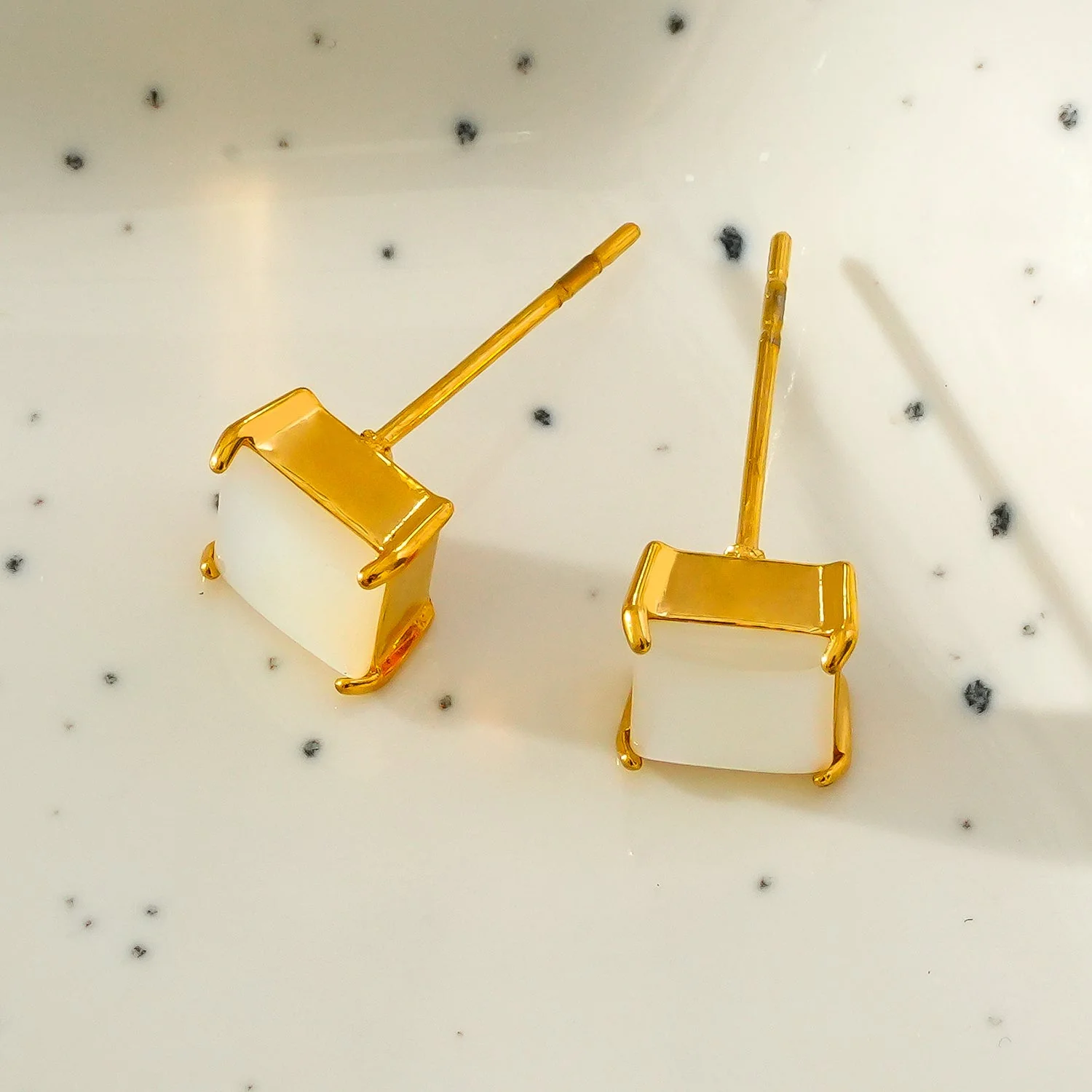 ERITH: Gold Rimmed Natural Shell Square Shaped Classic Stud Earrings - Image 7