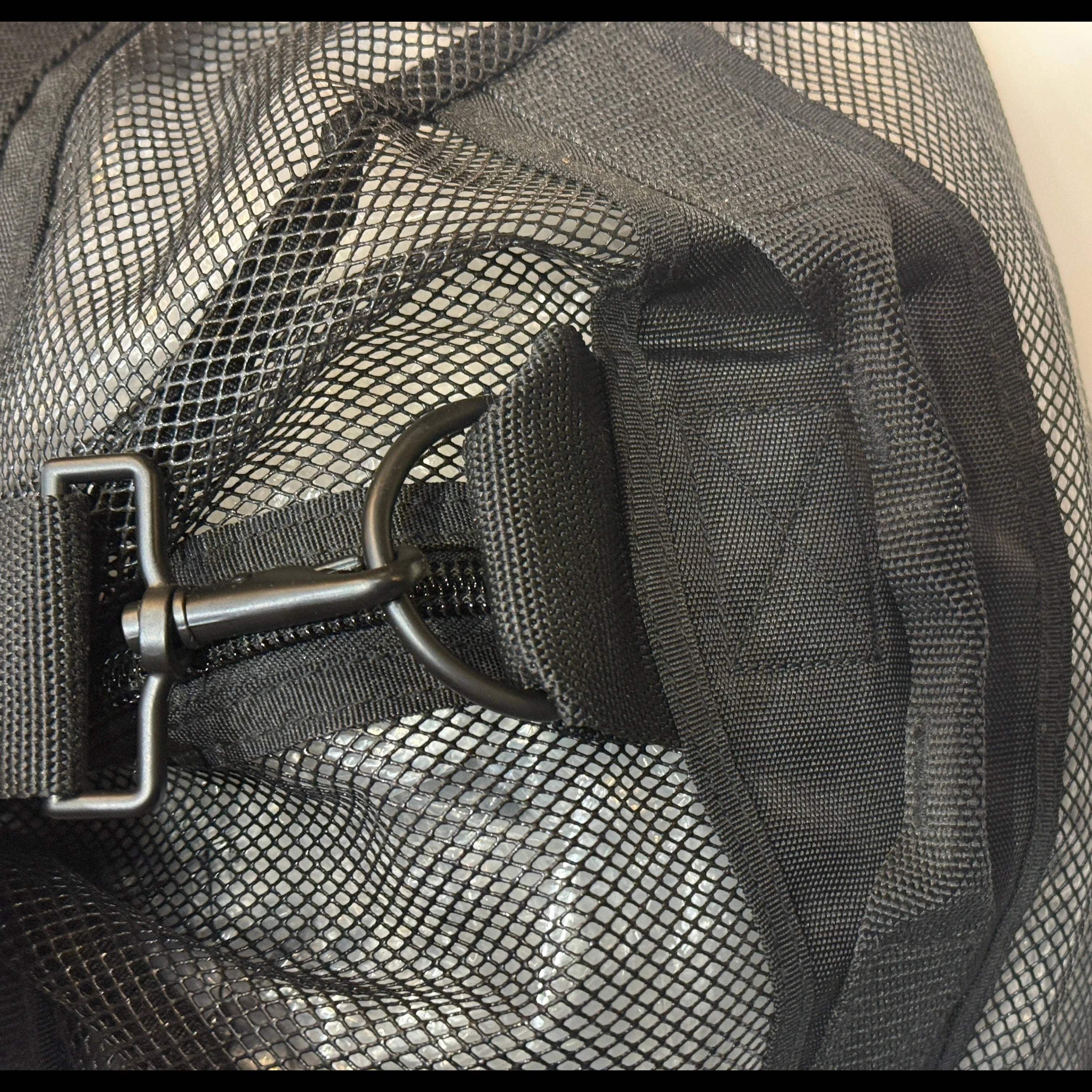 Europe Bound Heavy Duty Mesh Duffle Bags 28-34 Inch for Wet Gear Transport - Image 7