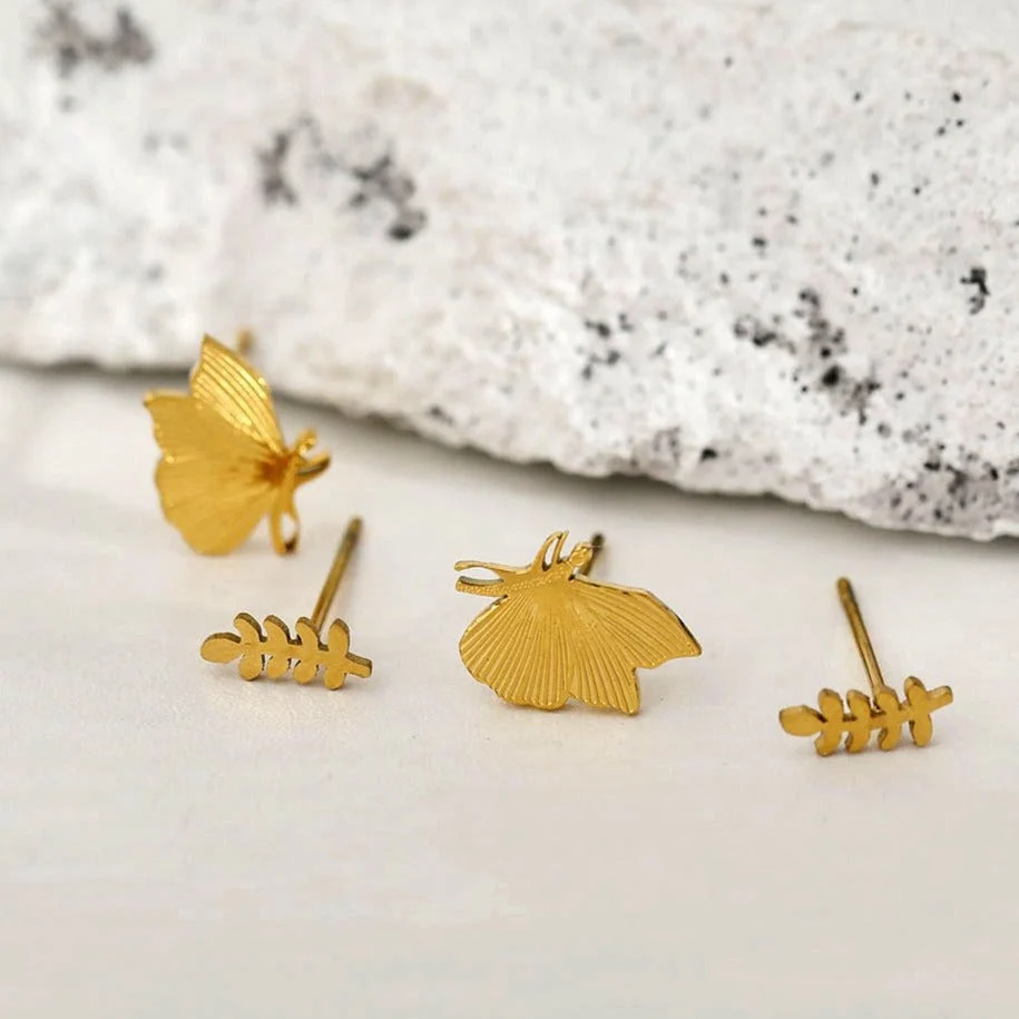 FREE 2-Pair Stud Earrings Set - Image 5