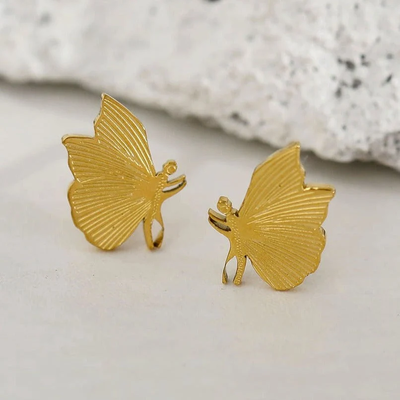 FREE 2-Pair Stud Earrings Set - Image 6