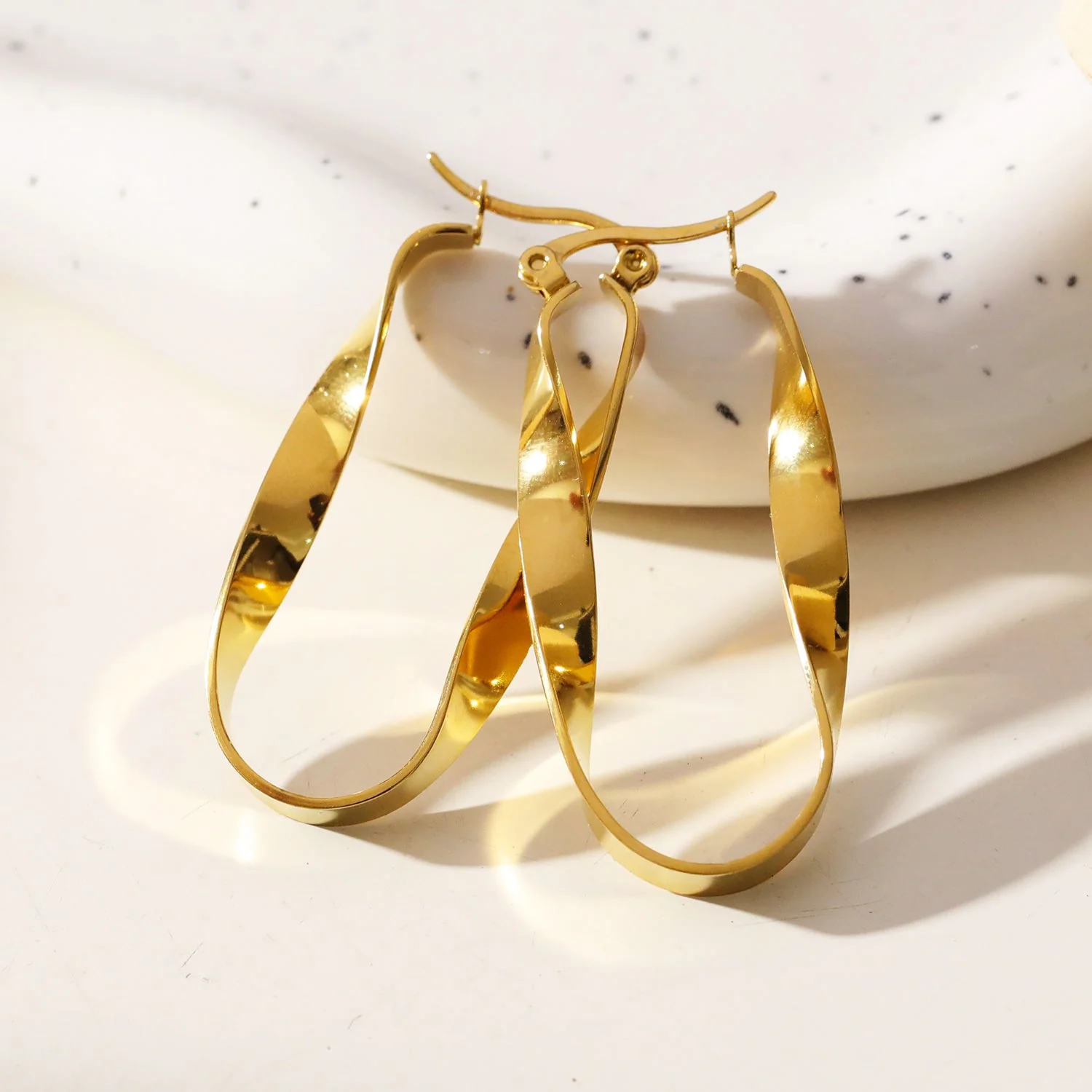GISELA Twisted Abstract Oblong Semi-Statement Hoop Earrings - Image 3