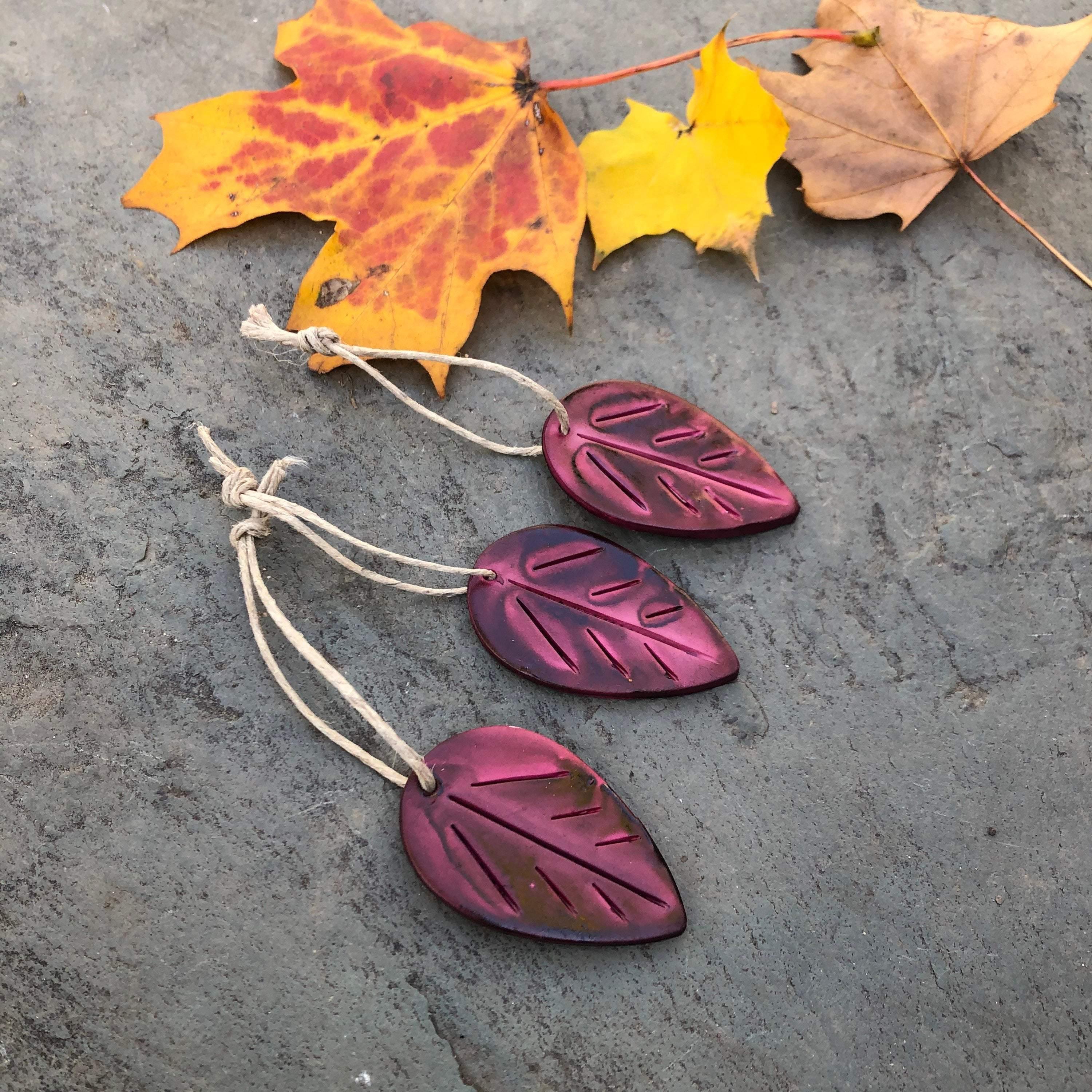 Green Clay Leaf Ornaments for Rustic Fall Décor - Image 5