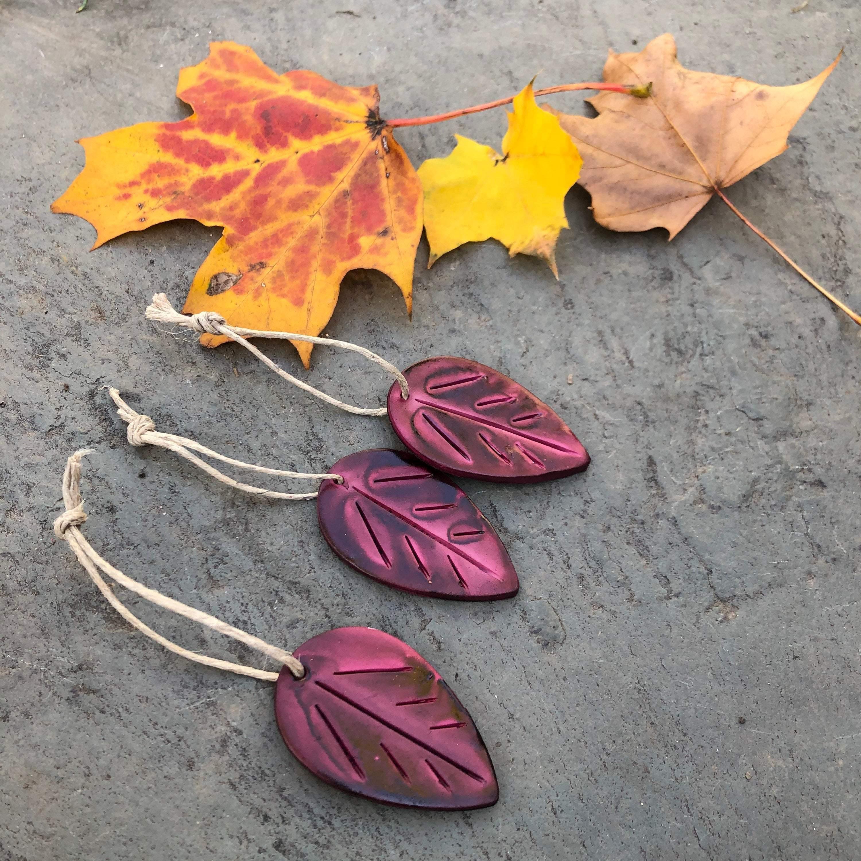 Green Clay Leaf Ornaments for Rustic Fall Décor - Image 7