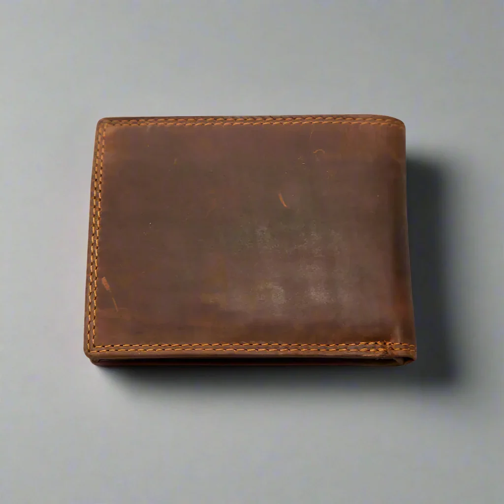 Greenwood Leather Men's Wallet. RFID-Blocking Oil Pull-Up Leather - Image 10