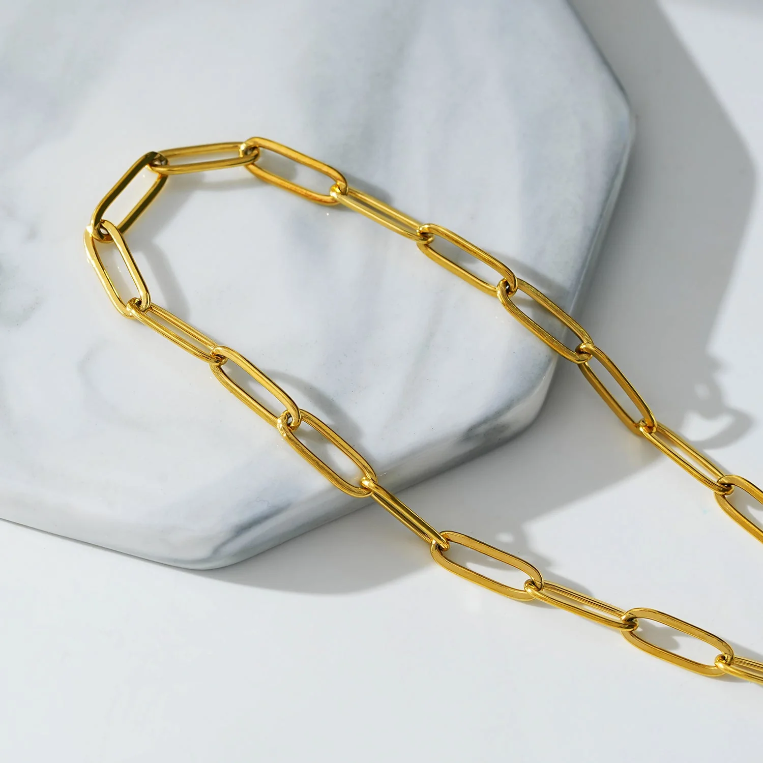 HAKILA LG: Essential Gold Chain Link Paper-Clip Anklet - Image 5