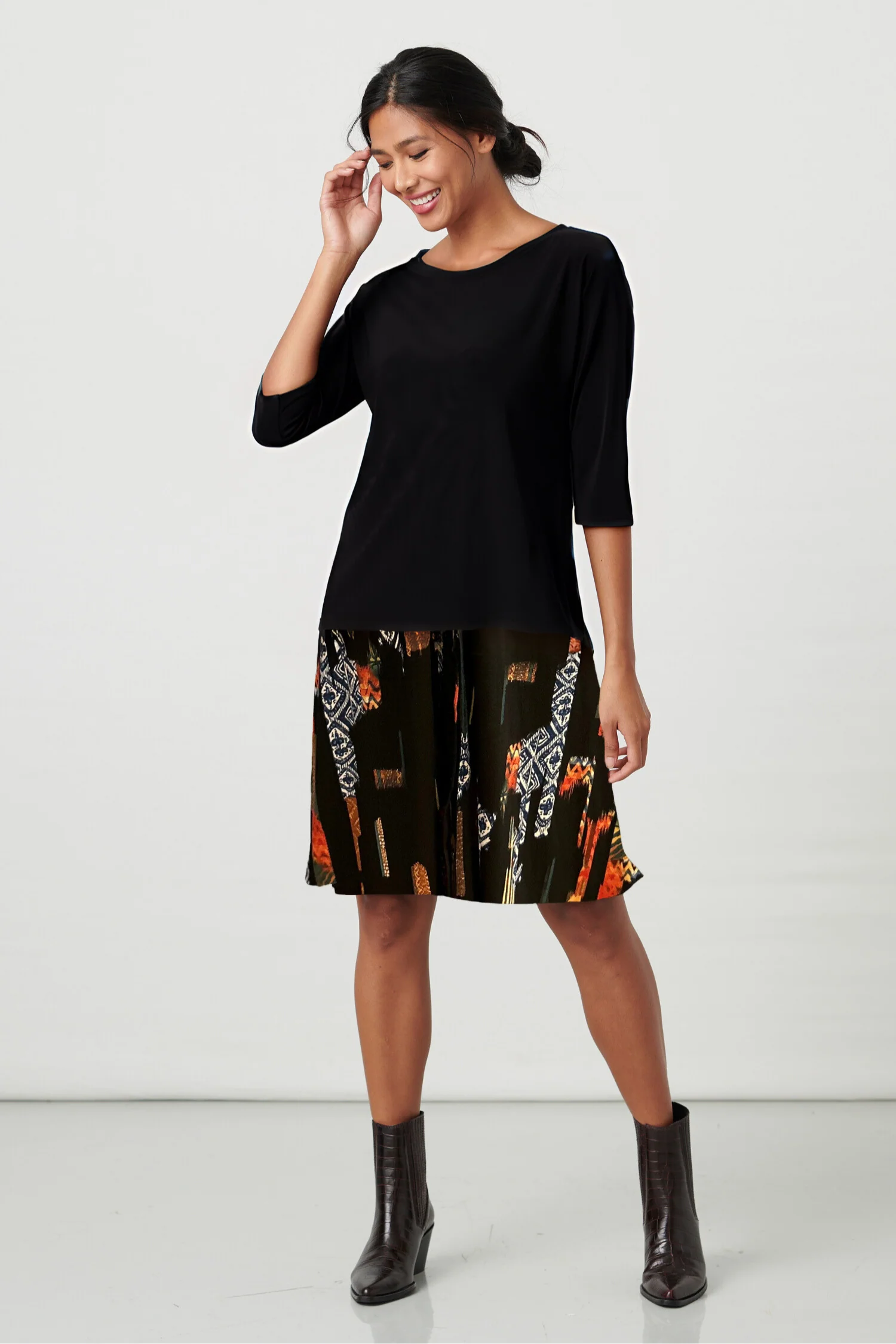 Halle Reversible Skirt – Wrinkle-Free Jersey Knit - Image 2