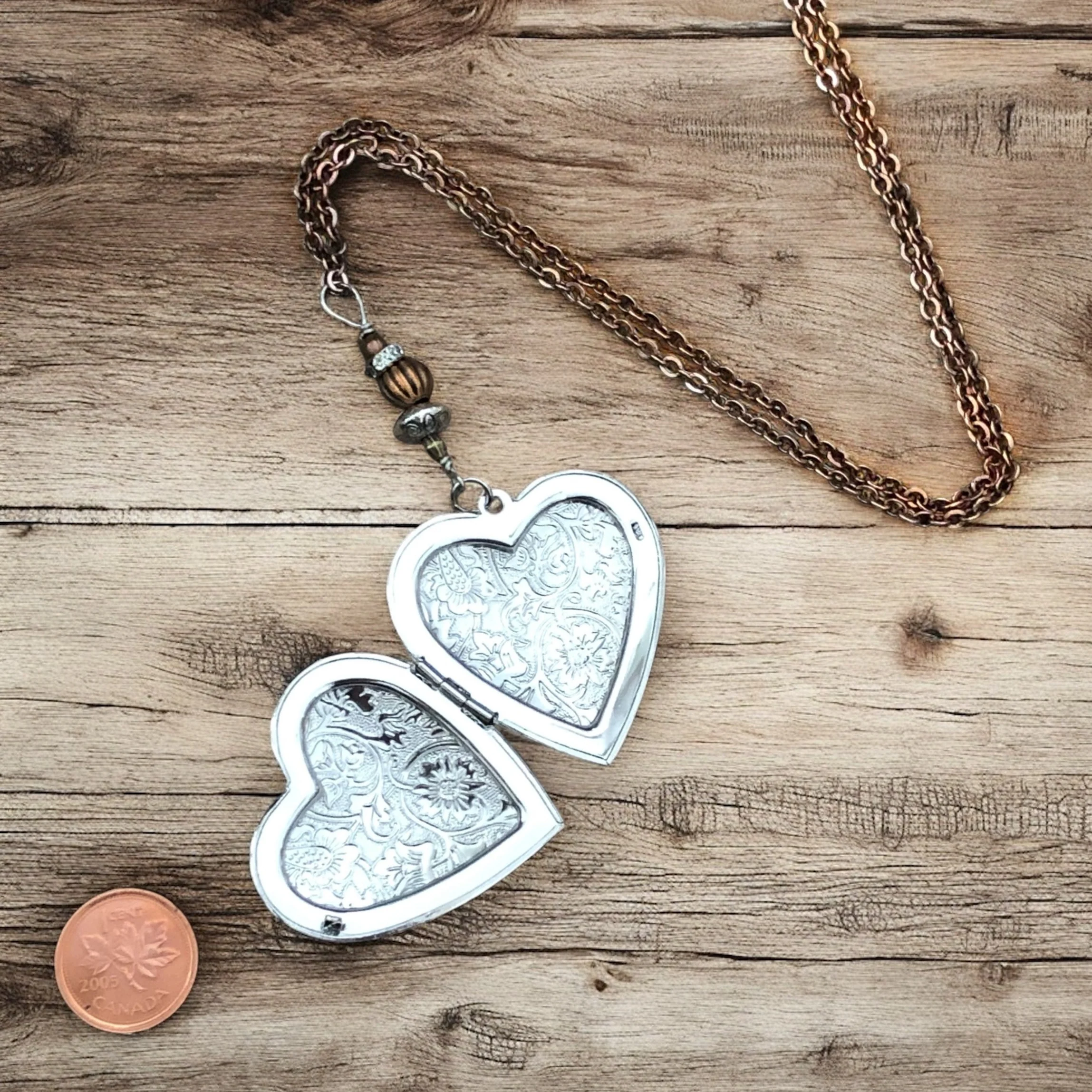 Heart Photo Locket Necklace - Image 3