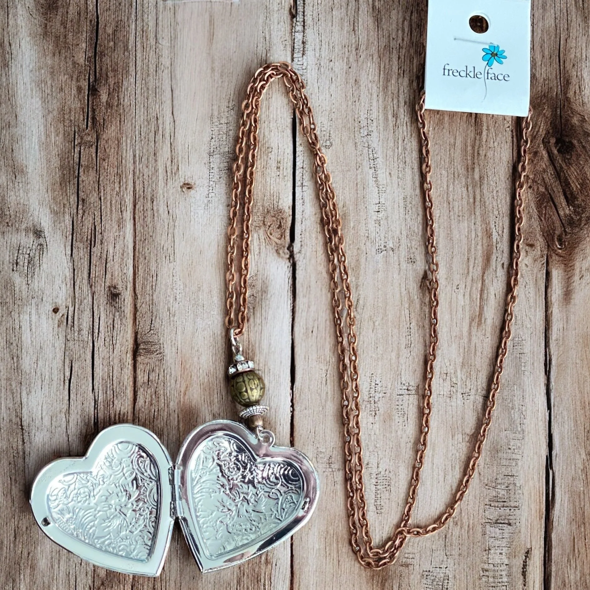 Heart Photo Locket Necklace - Image 6
