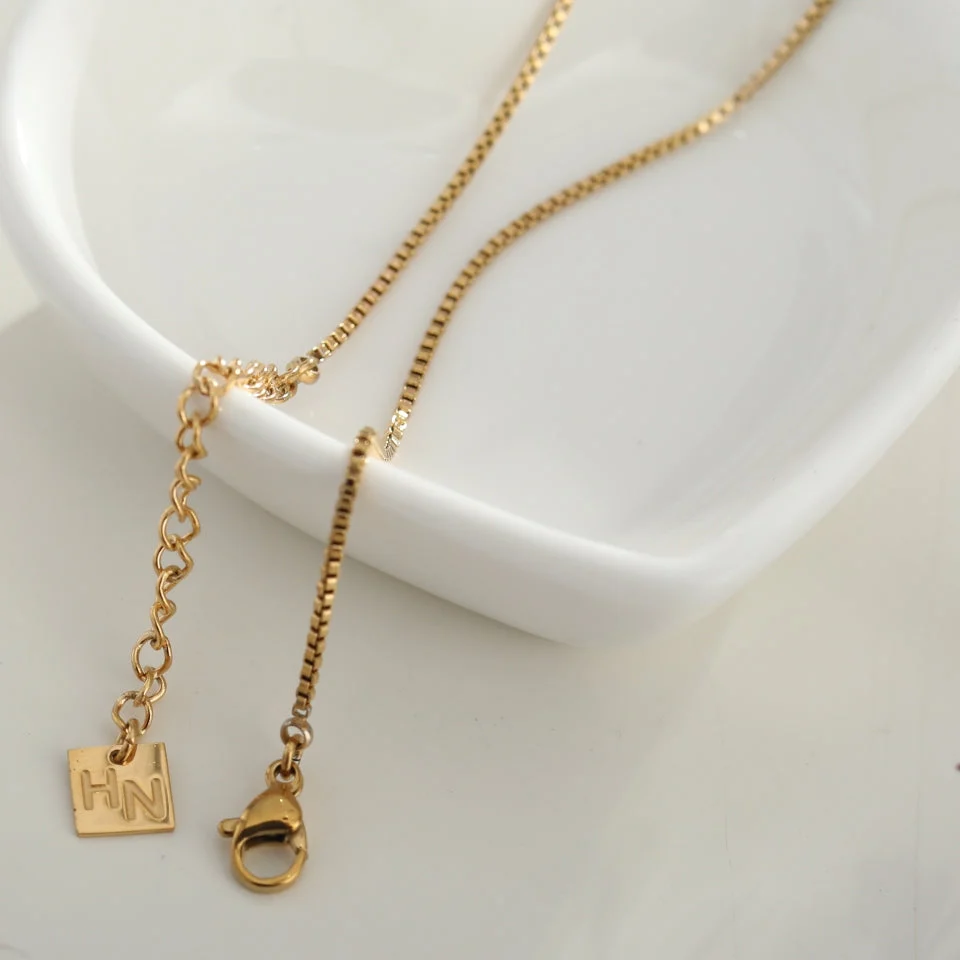 INGA: Mini-Box Chain Necklace in Gold - Image 6