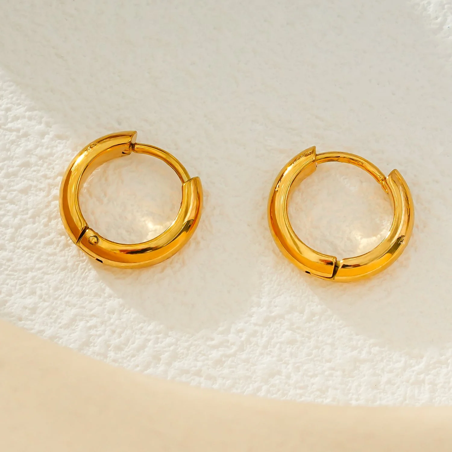 JAANBERG Gold: Mid Width Smooth Finish Mini Hoops for Day-to-Night Elegance - Image 7